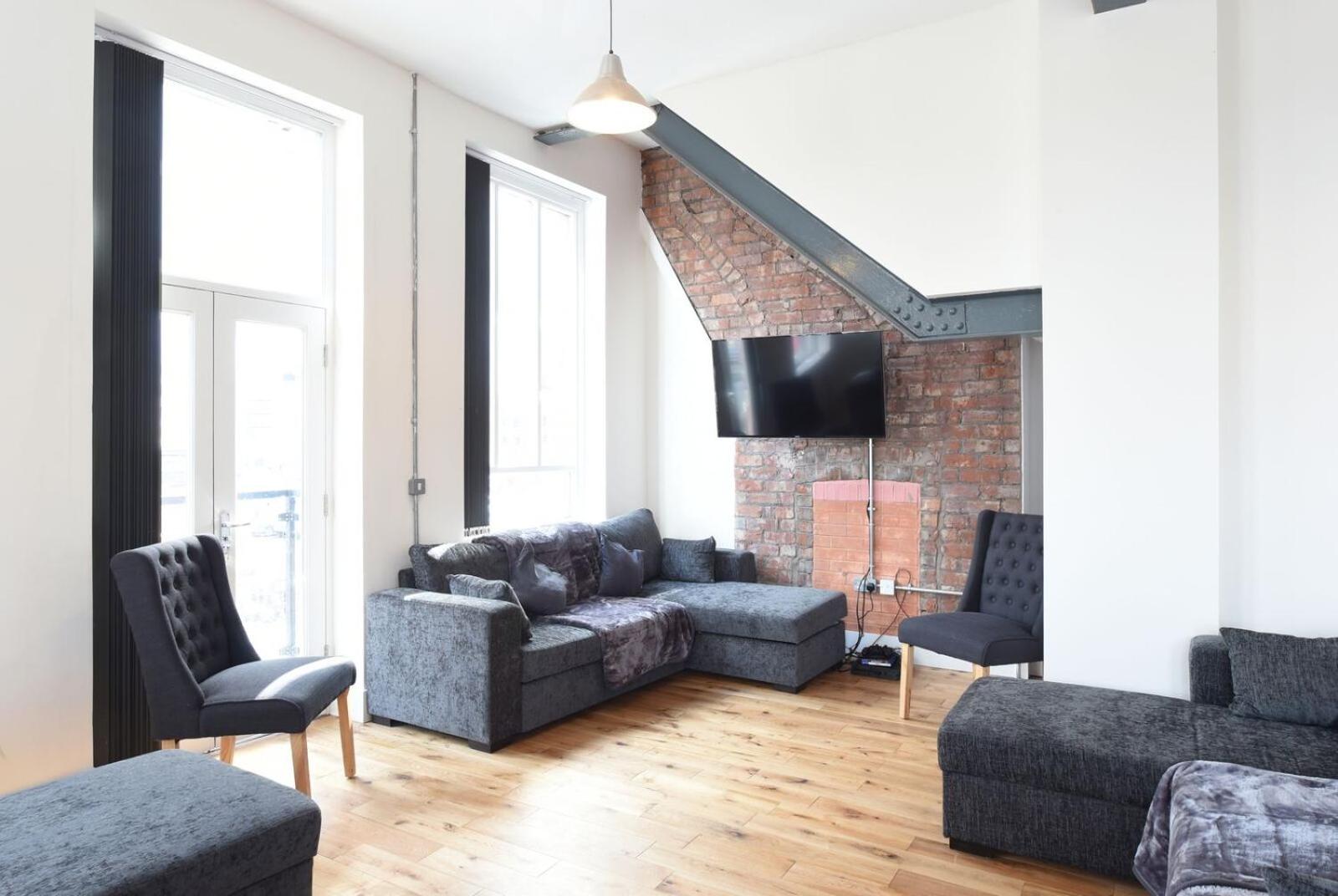 Apartment - Photo 2