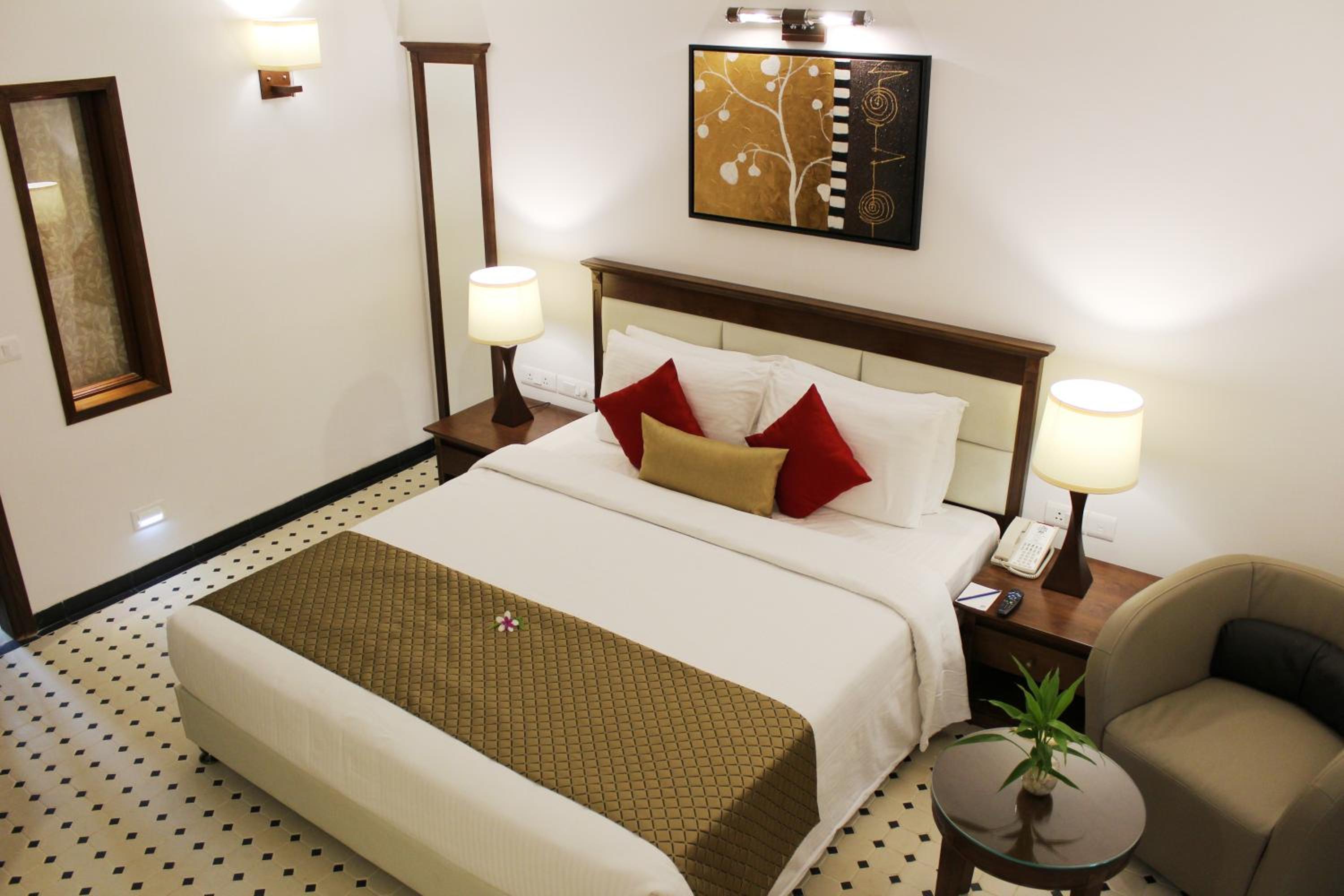 Executive King Room - - 4 pints of beer bucket per stay, 10% Discount on Food & Beverages, Laundry and SPA