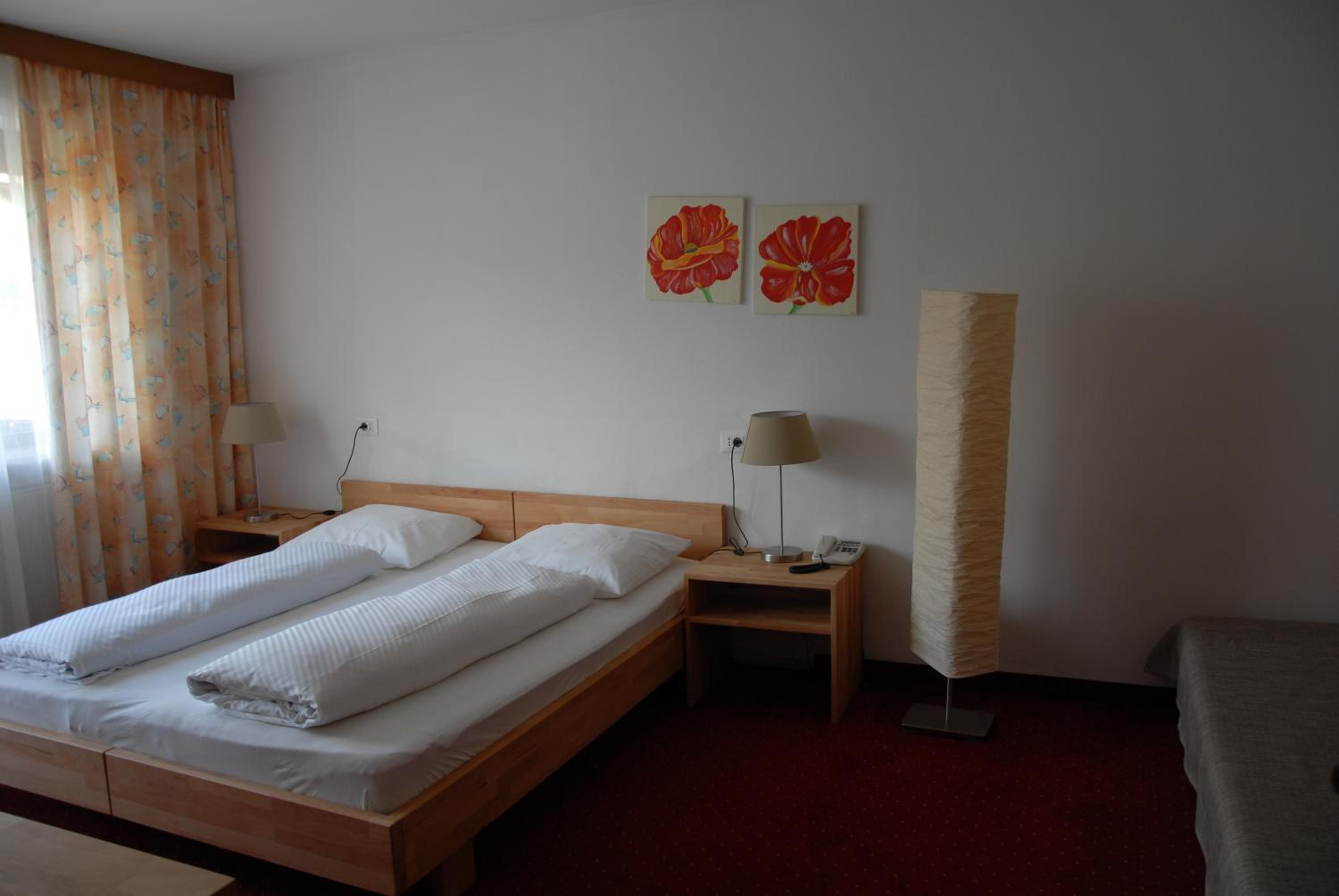 Double Room with Balcony - Photo 1