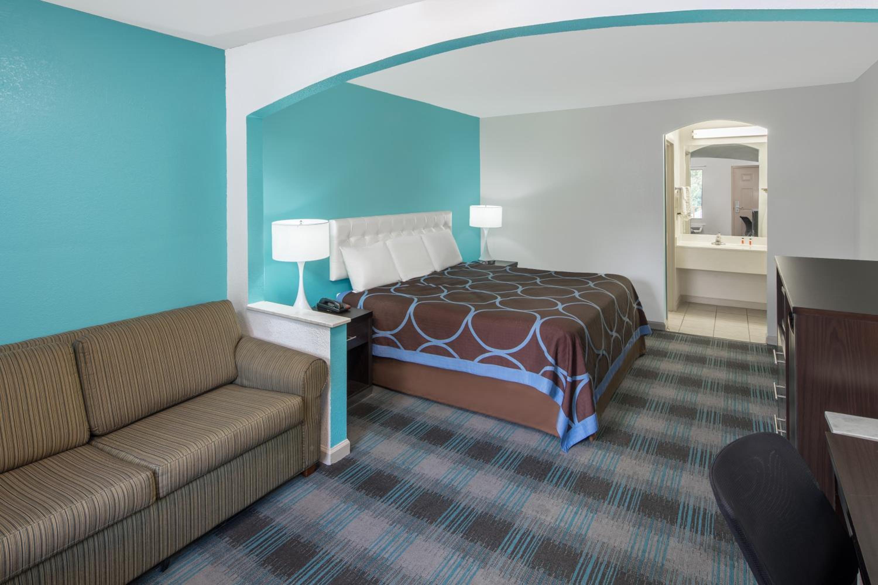 King Room - Disability Access/Non-Smoking - Photo 1