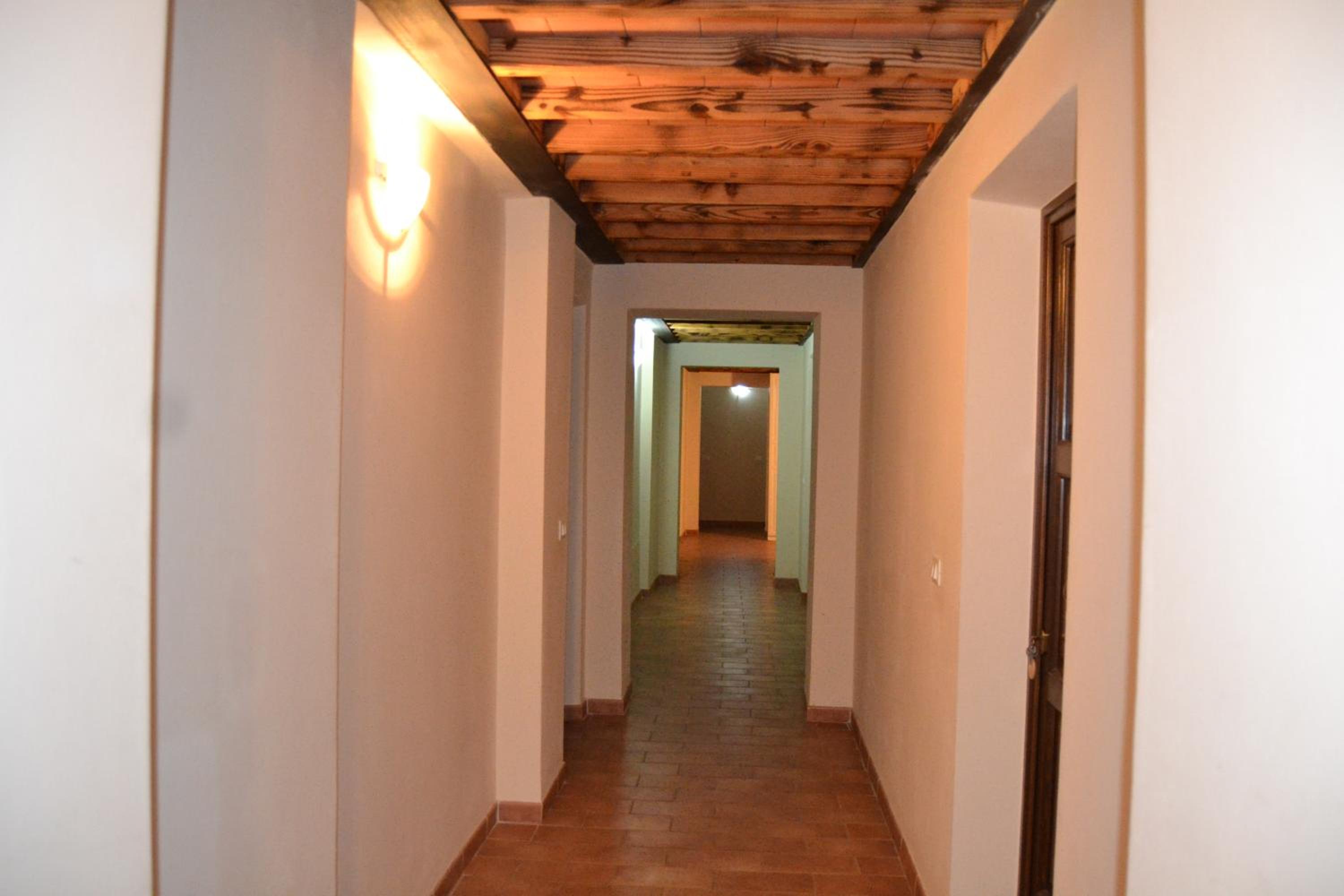 Two-Bedroom Apartment - Split Level