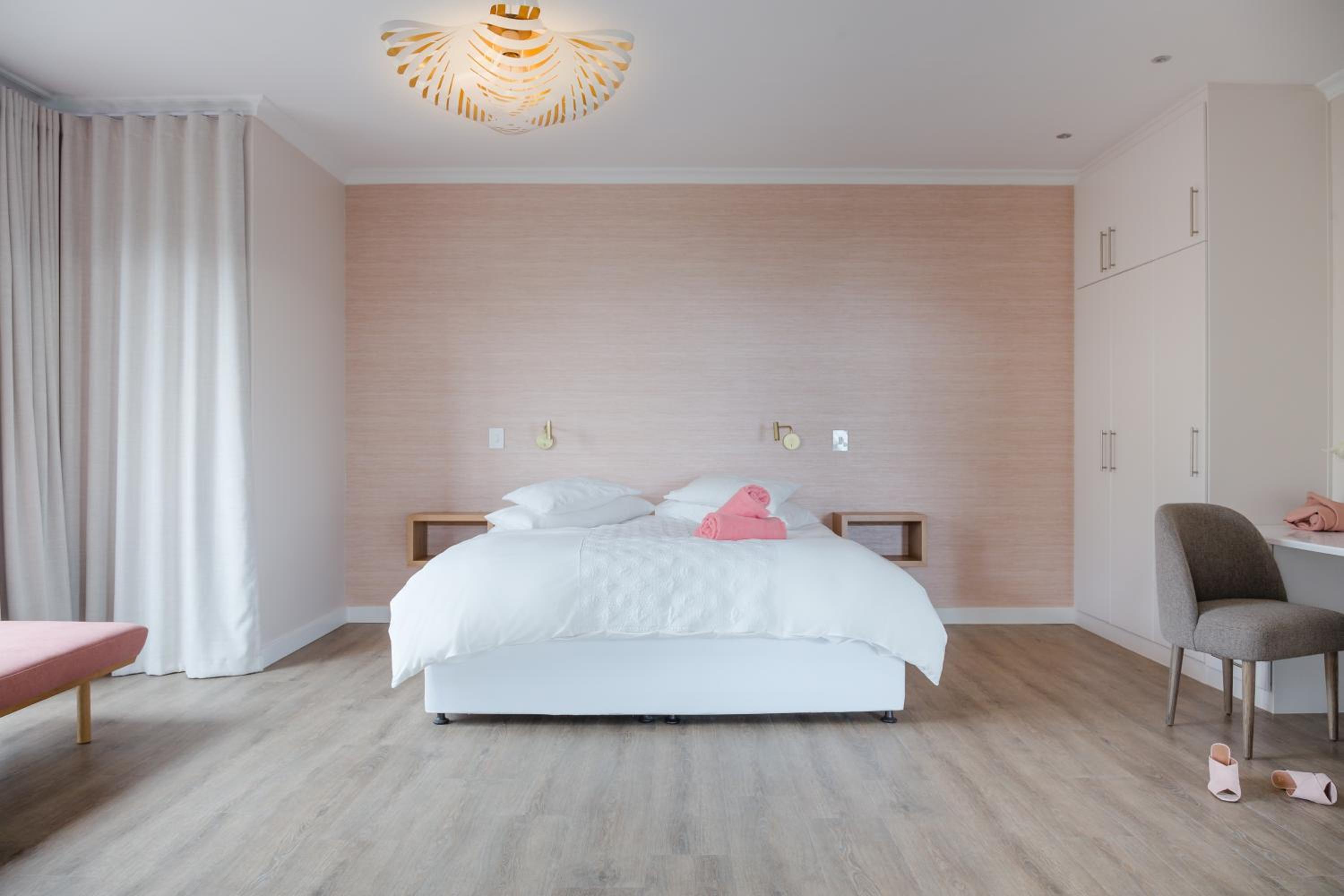 Atlantic View Deluxe Suite