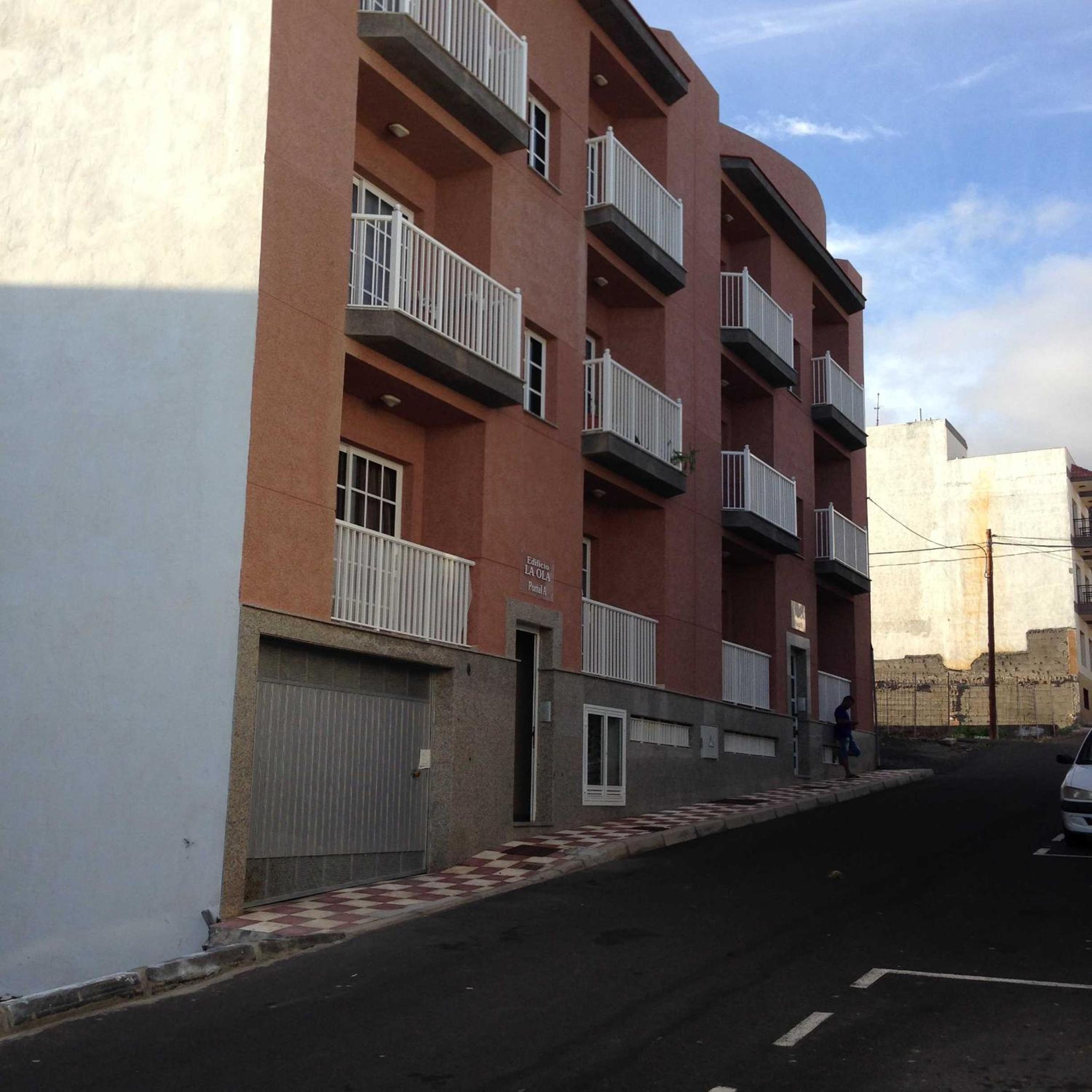 Apartment with Balcony photo 3