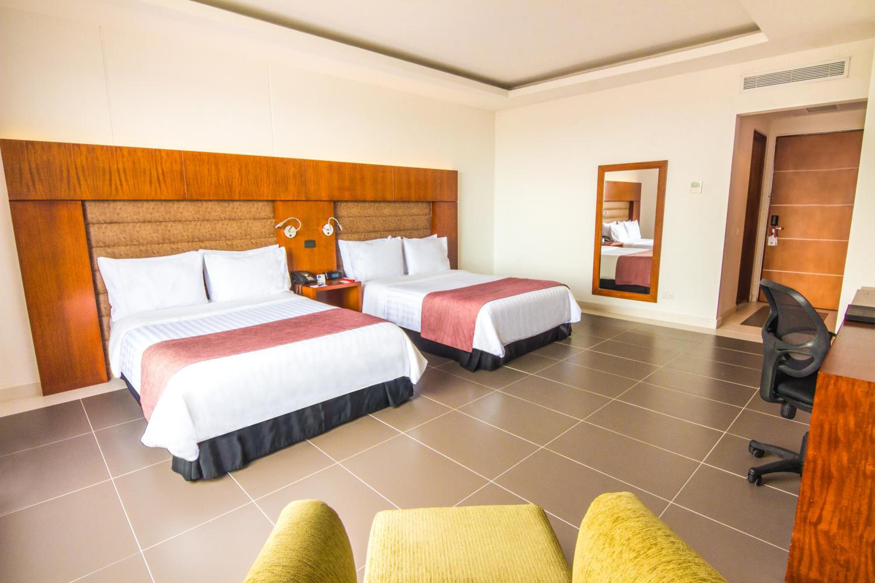 Standard Quadruple Room (2 adults + 2 children) photo 2