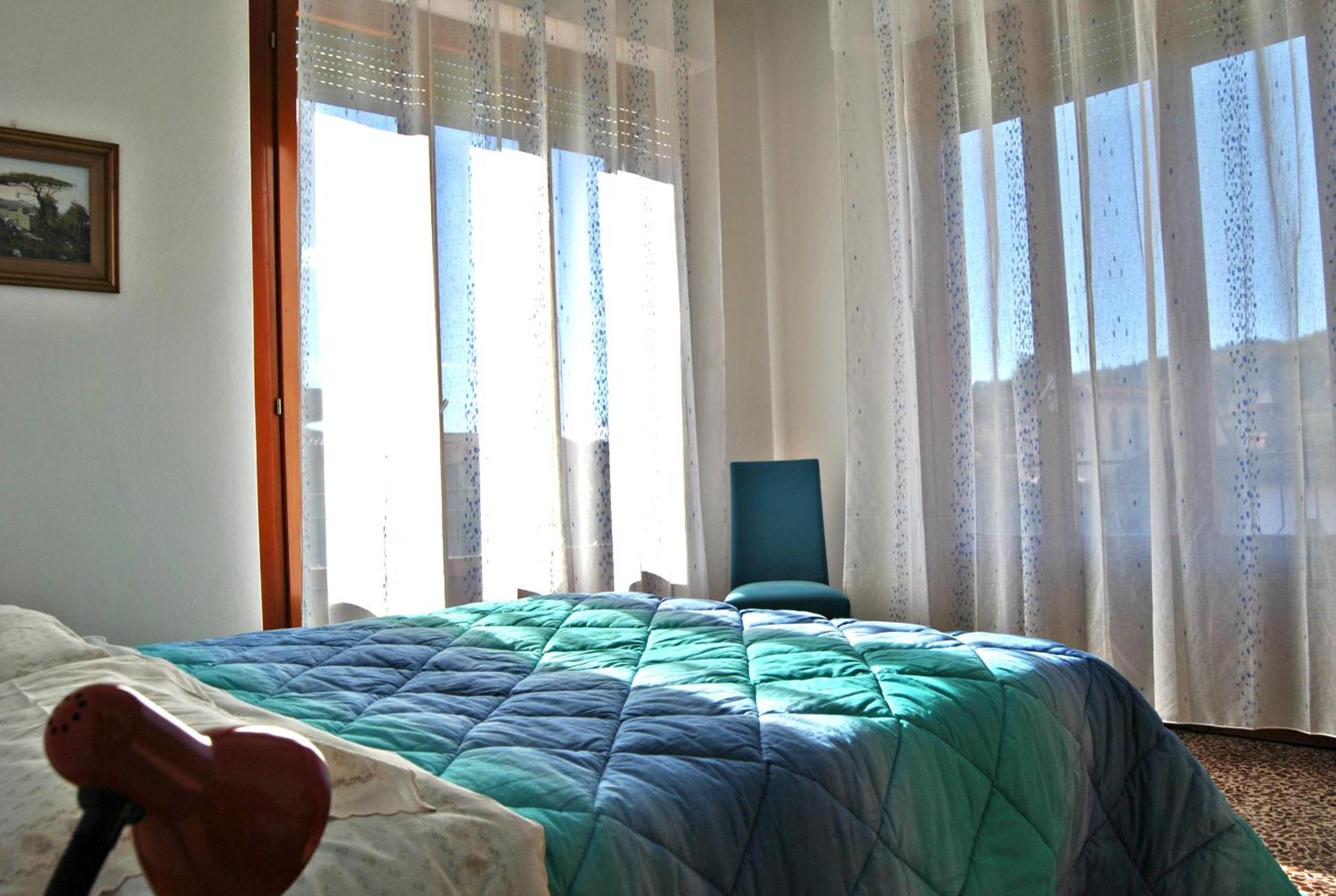 Double or Twin Room with Shared Bathroom photo 2