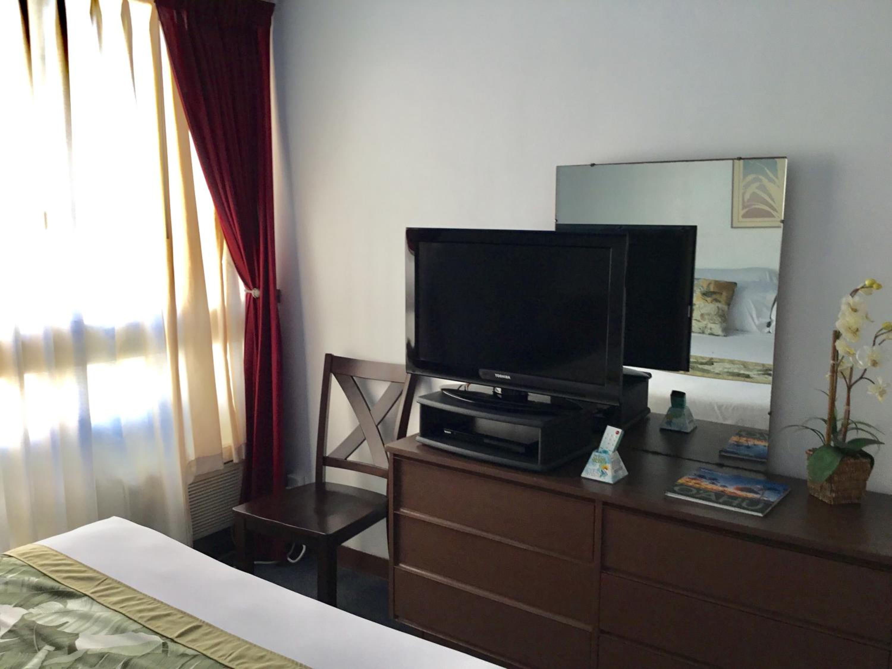 Two-Bedroom Suite with Corner View and Deluxe Amenities