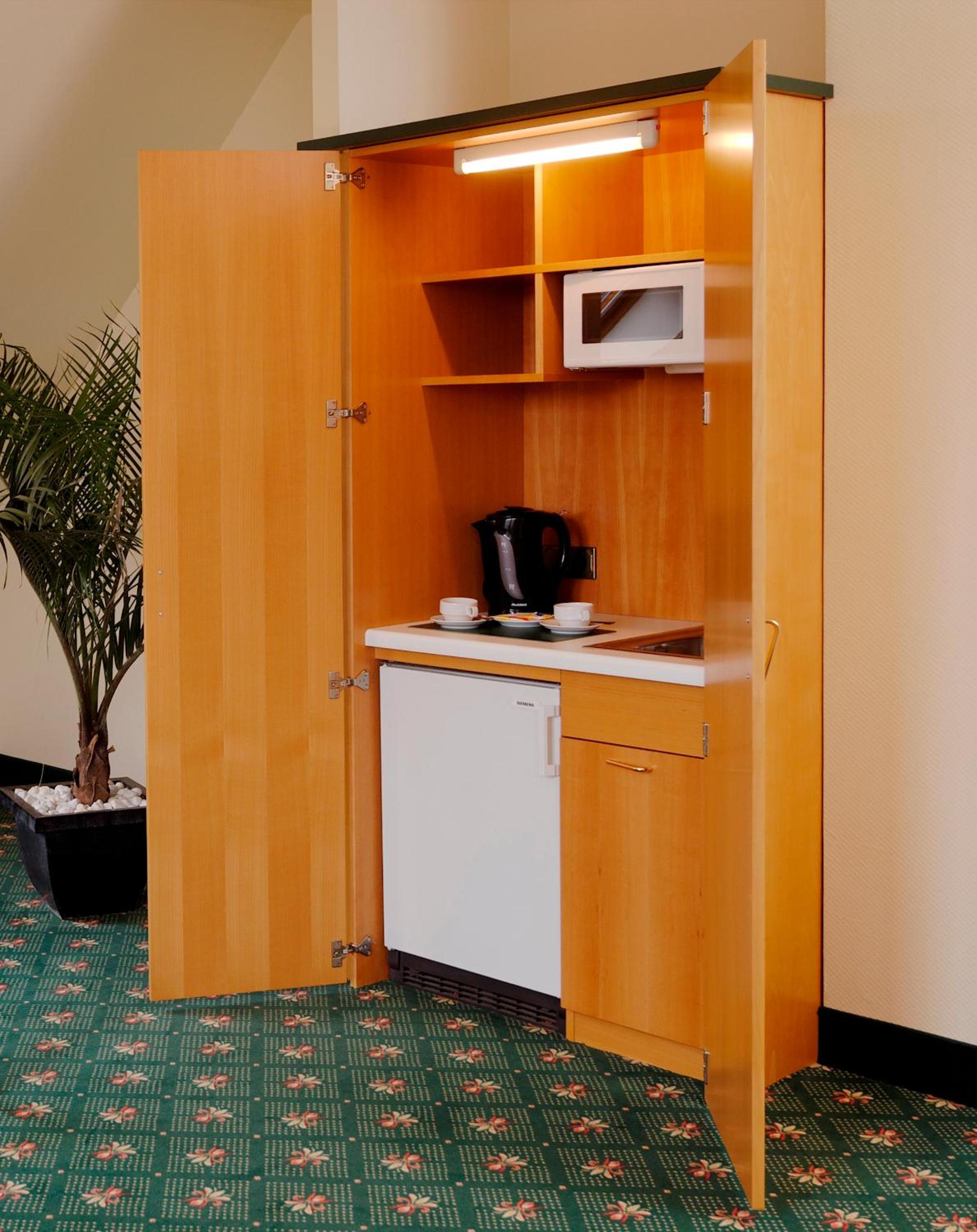 Suite - Photo 10