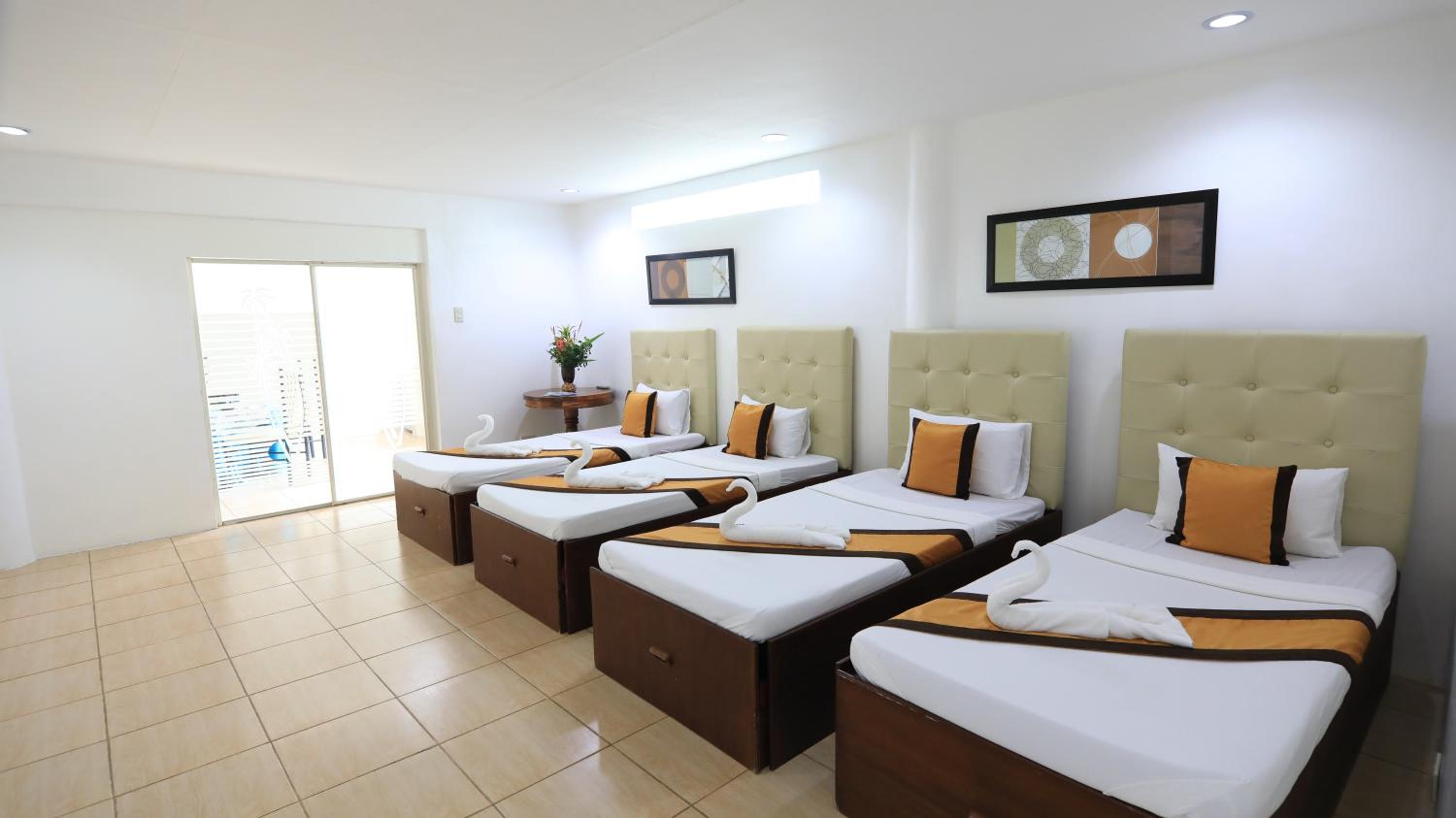 Quadruple Room photo 3