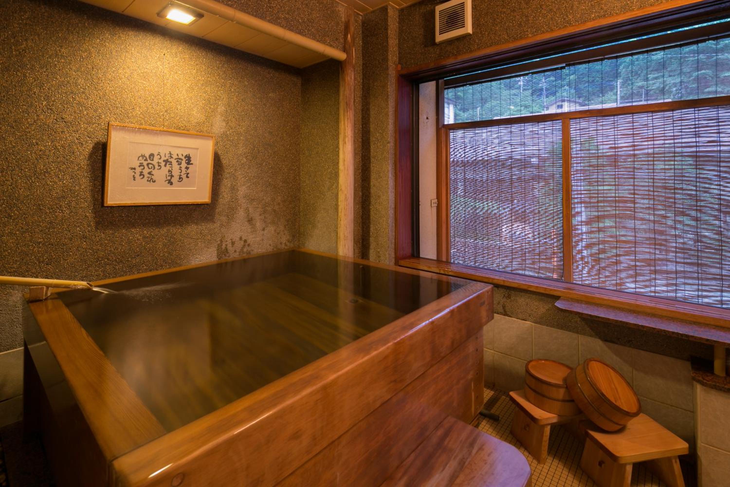 Twin Room with Bathroom - Photo 6