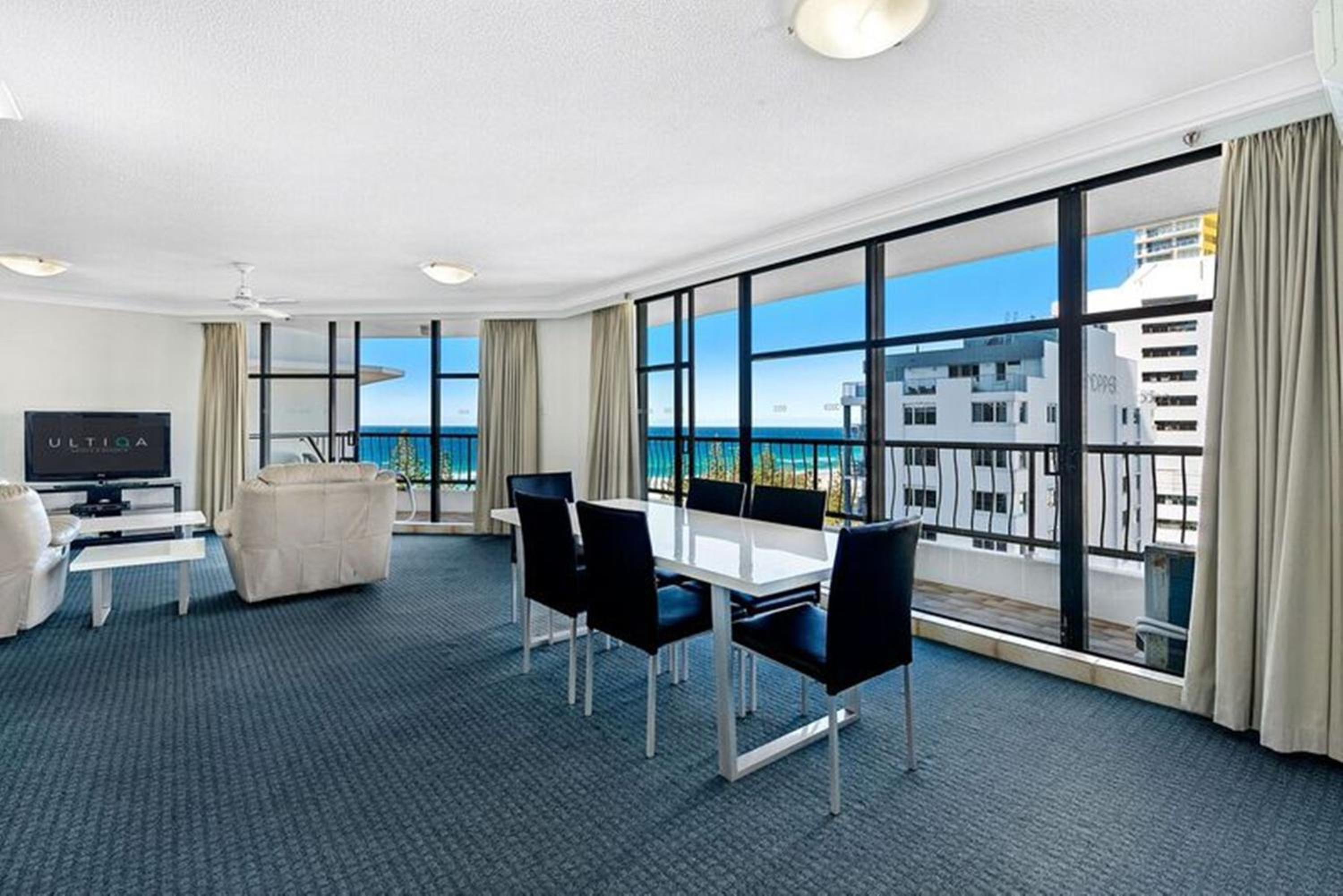 Standard Two Bedroom Ocean View Apartment photo 3