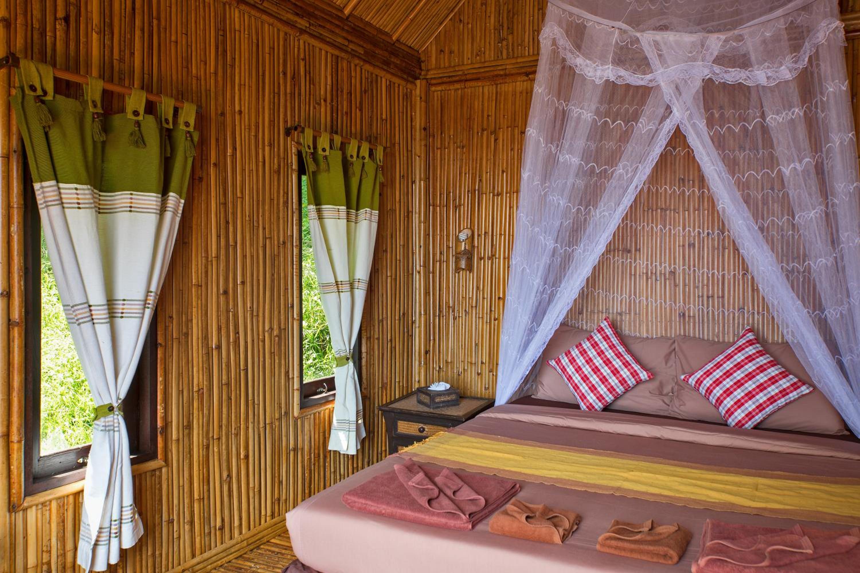 Garden Bamboo Bungalow photo 3