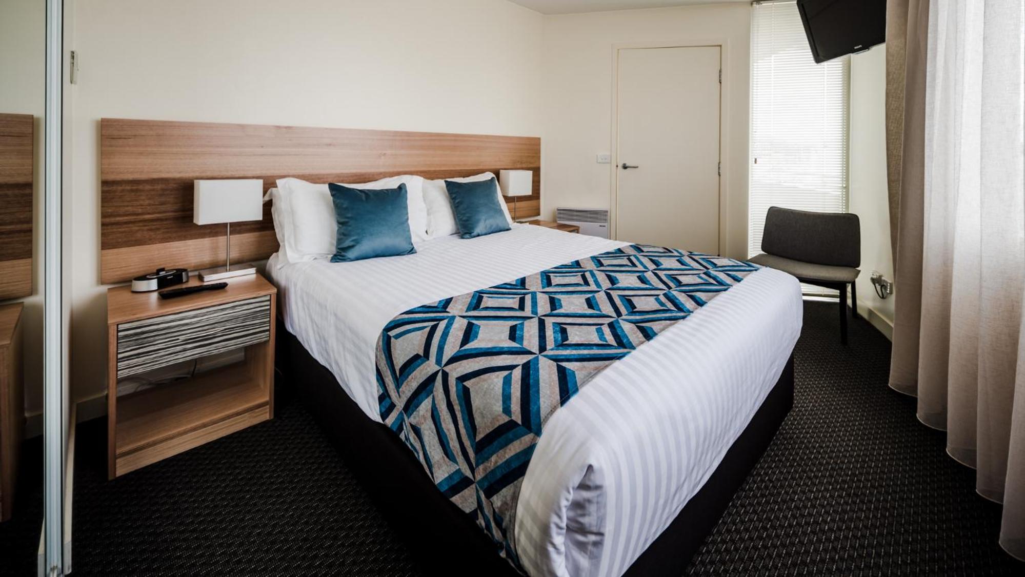 Two-Bedroom Apartment with 2 Bathrooms
