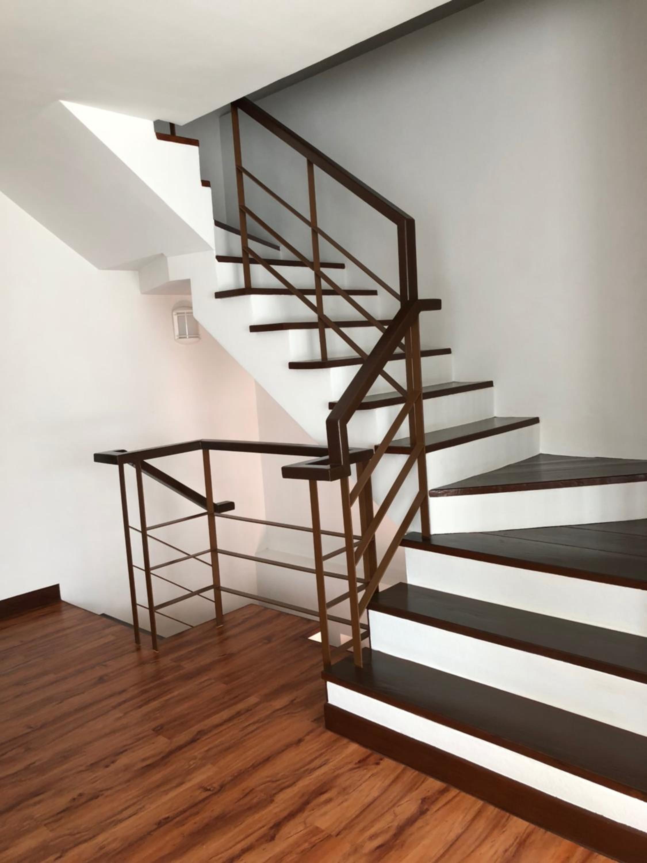 Three-Bedroom Townhouse - Photo 18