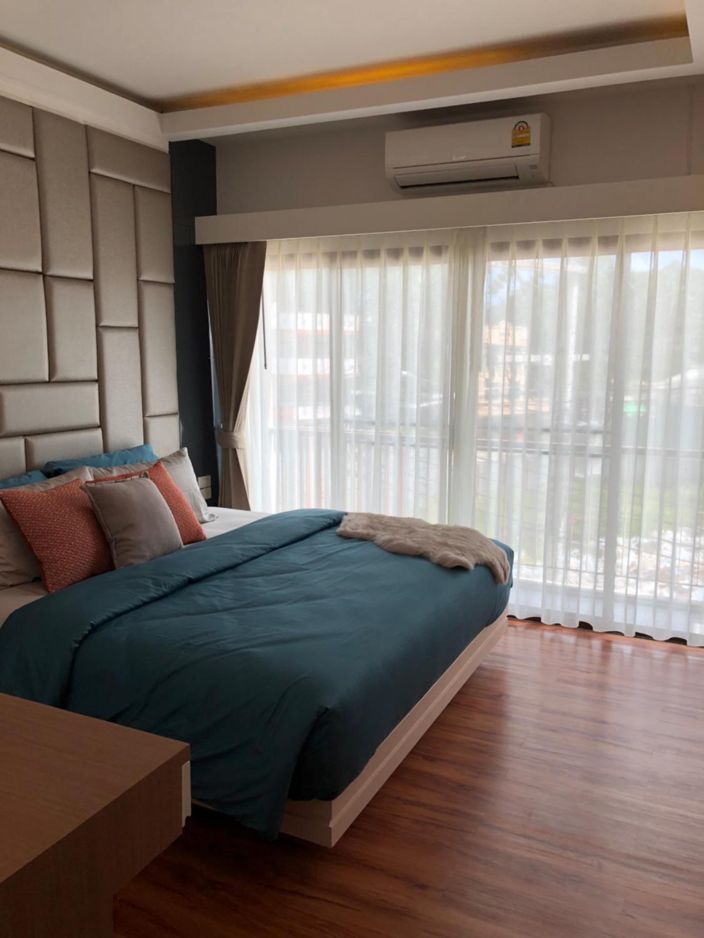 Three-Bedroom Townhouse - Photo 16