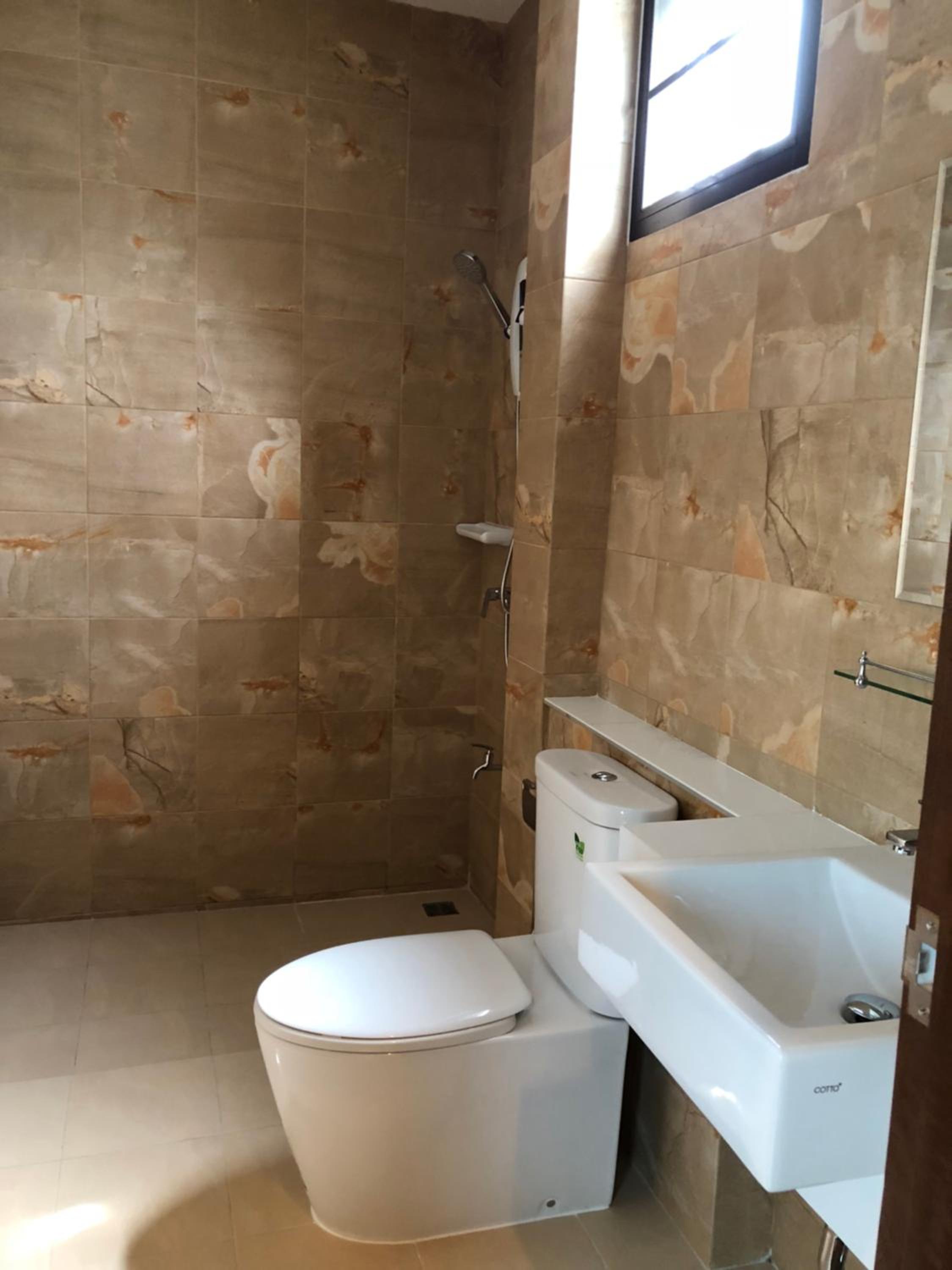 Three-Bedroom Townhouse - Photo 14