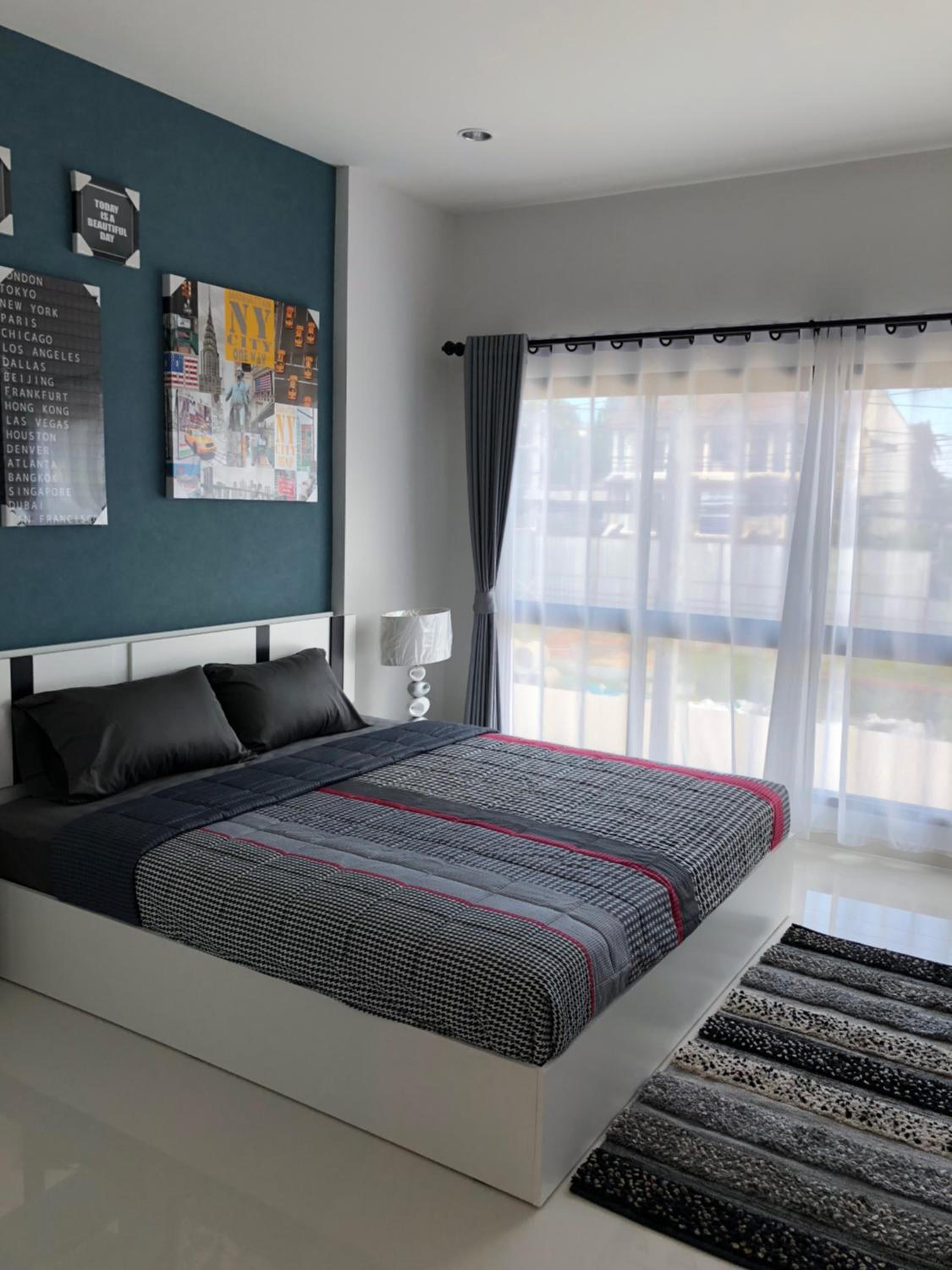 Two-Bedroom Townhouse - Photo 23