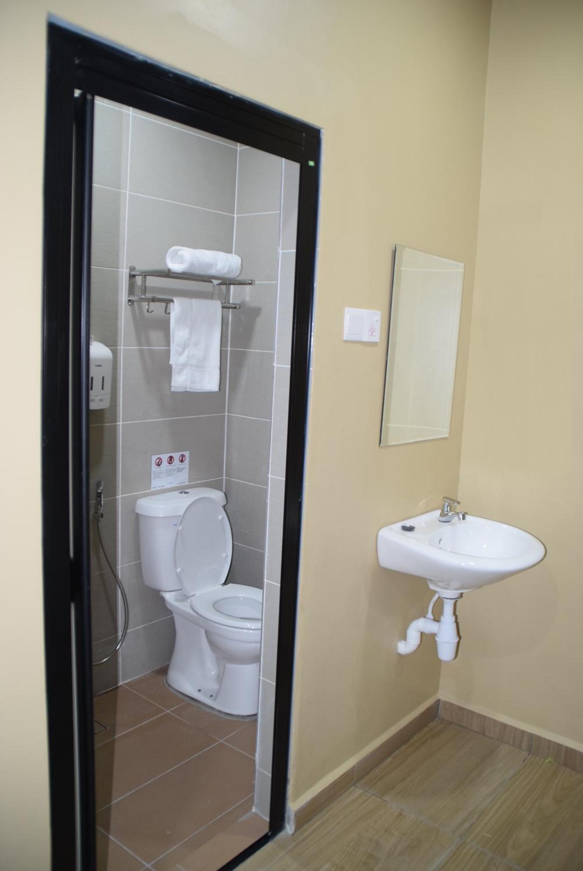 Single Room (City View) photo 3