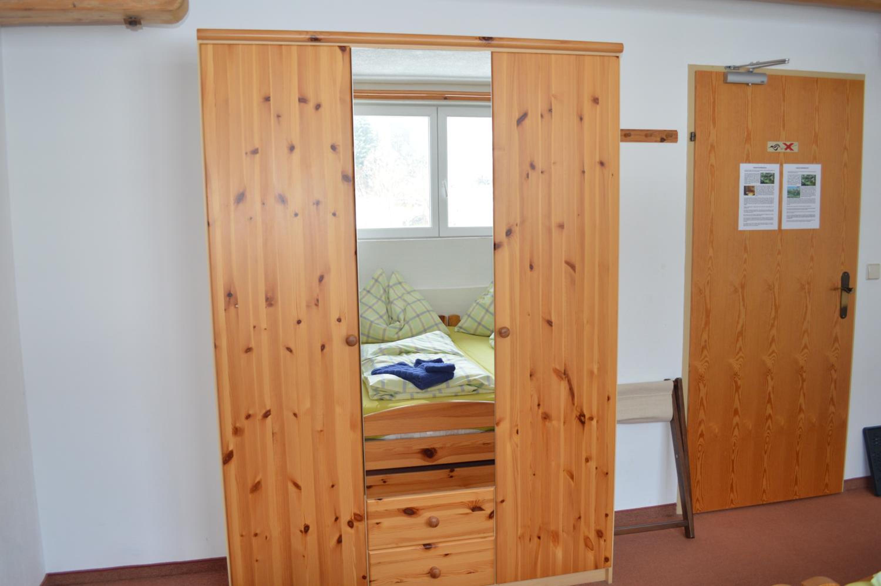 Double or Twin Room - Photo 8