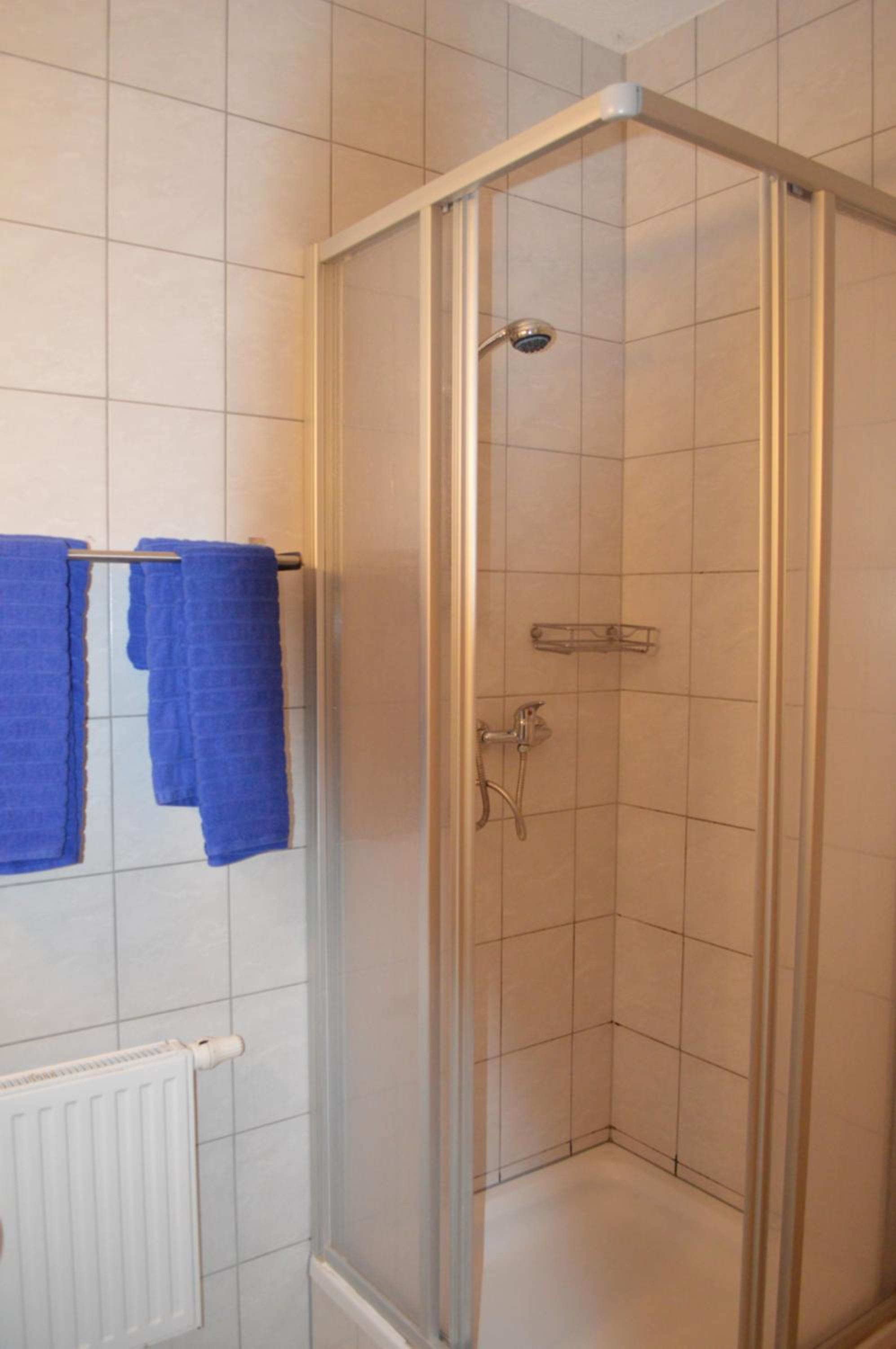 Double or Twin Room - Photo 10