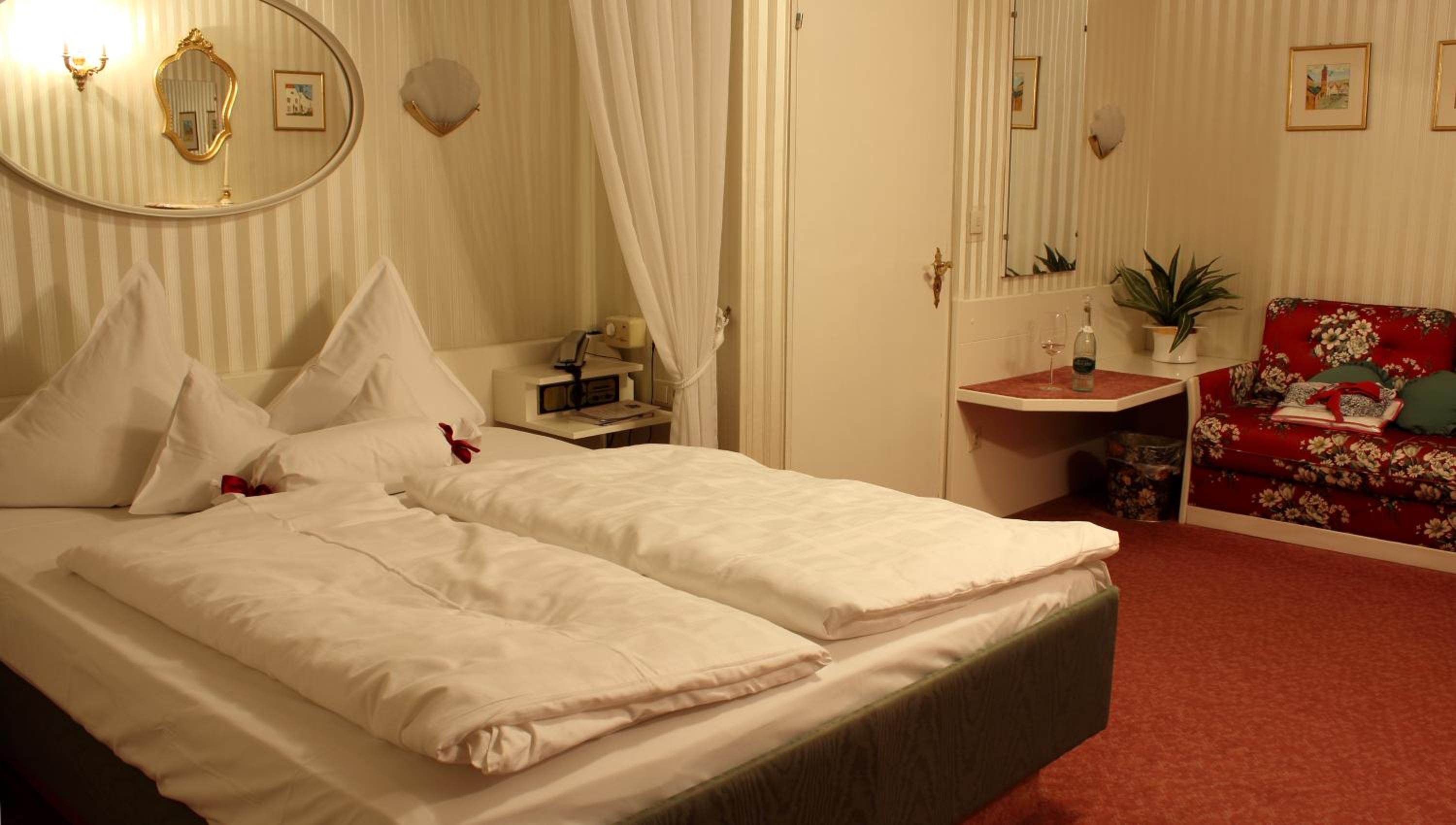 Deluxe Double Room with Balcony