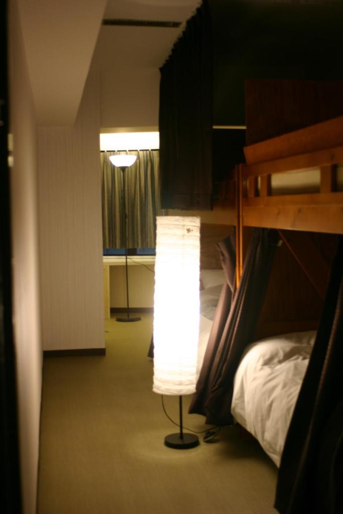 Bed in 4-Bed Female Dormitory Room photo 3