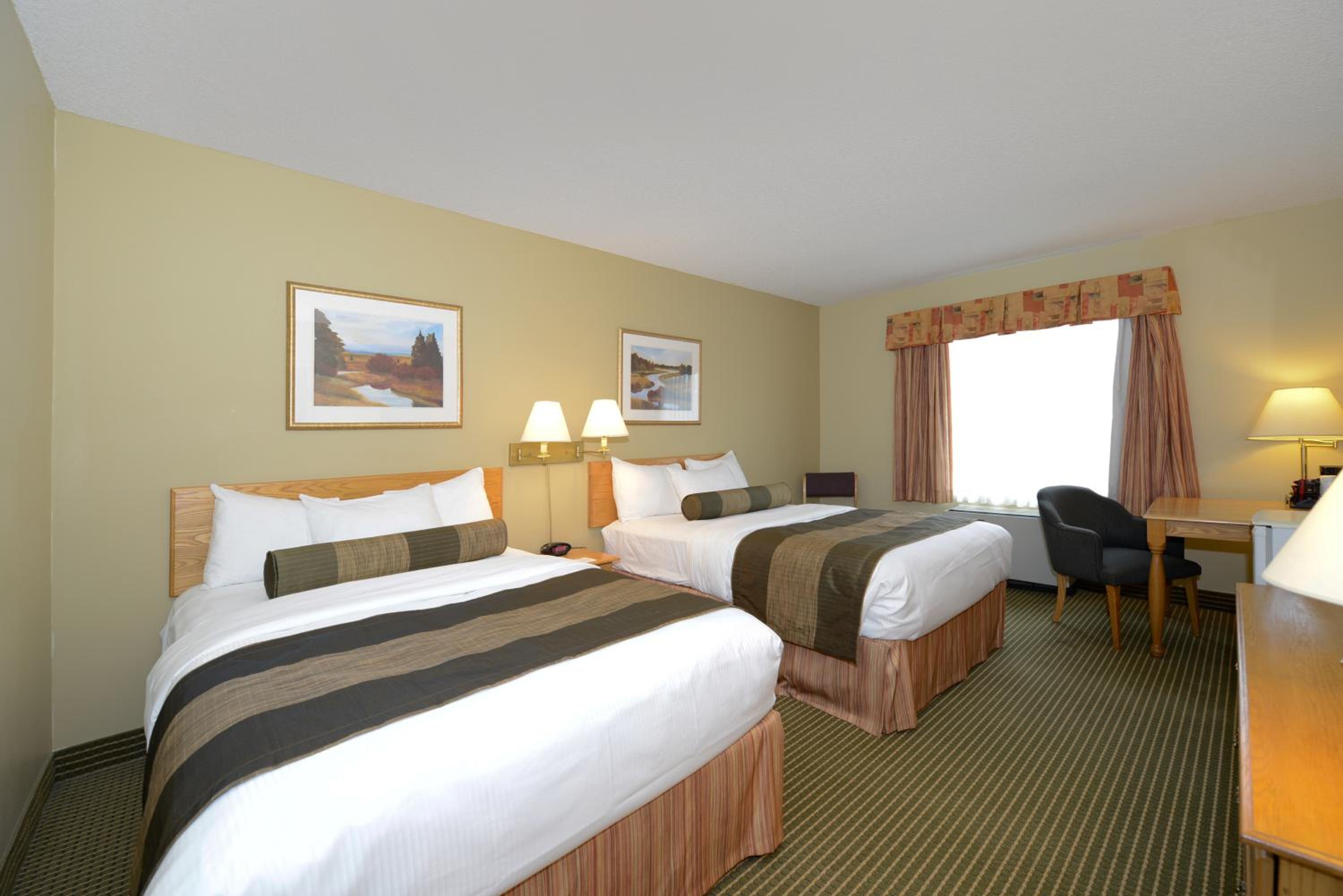 Double Room with Two Double Beds photo 1