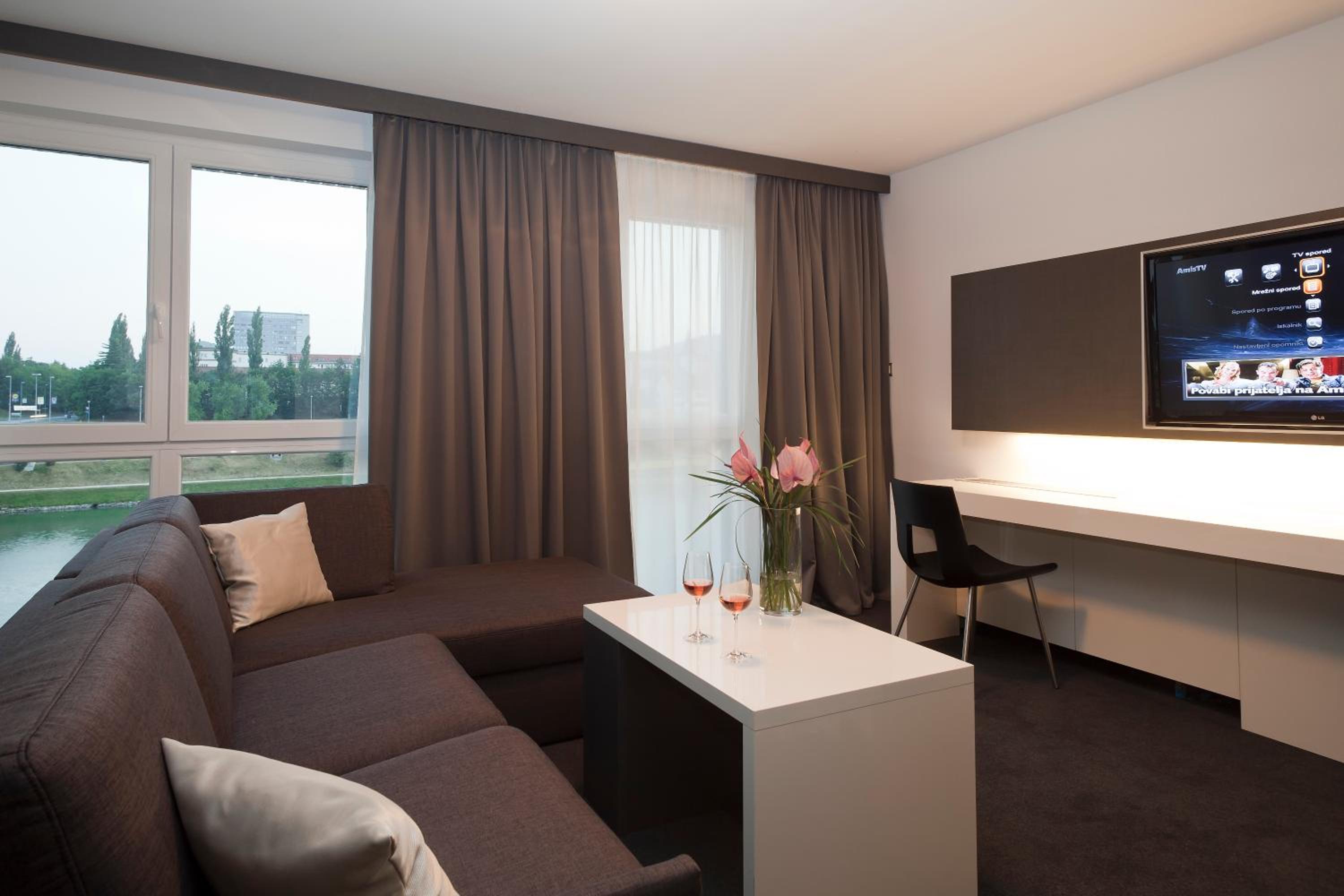 Royal Suite photo 3