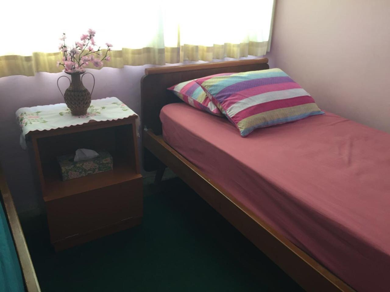Twin Room - Photo 7