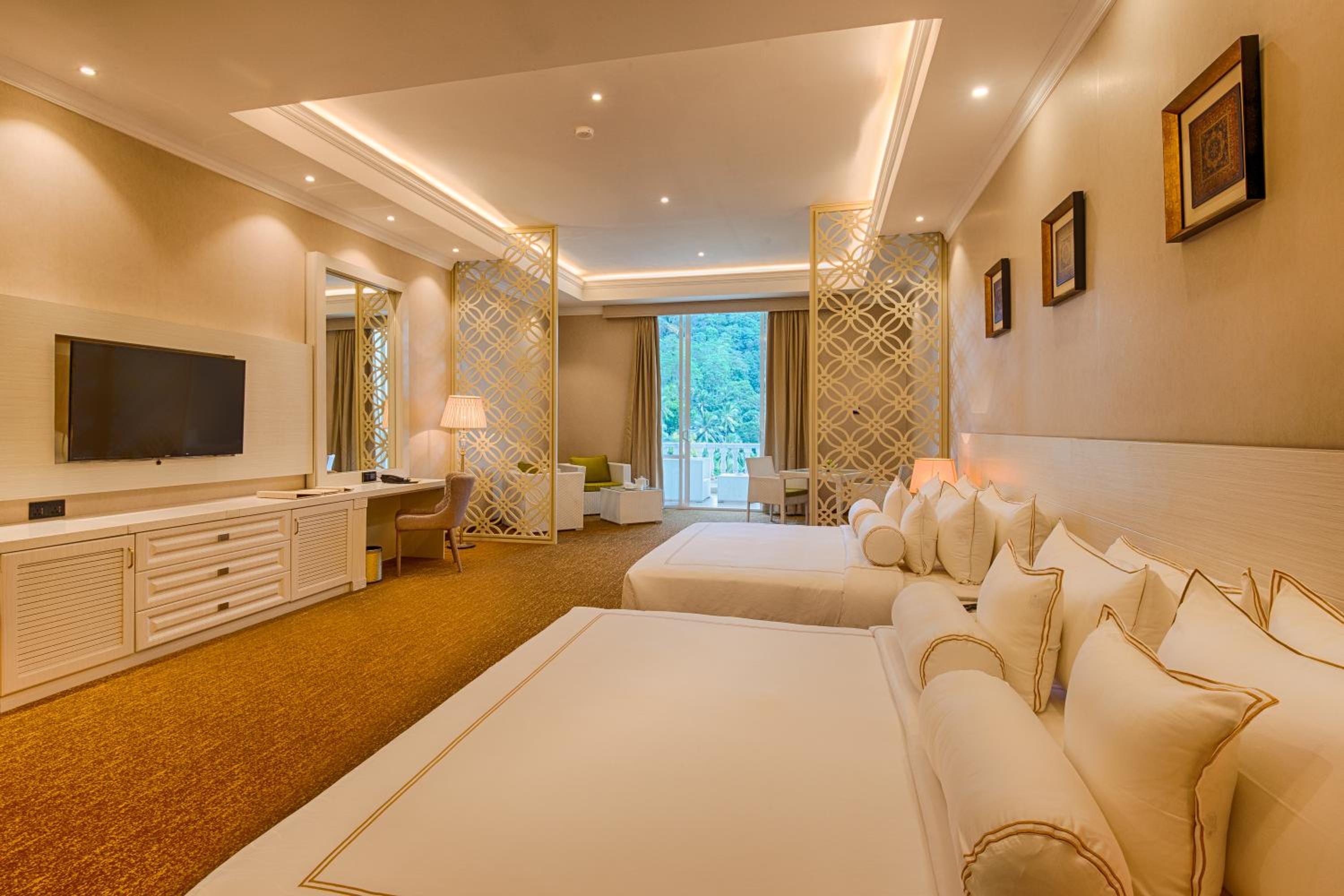 Premier Suite with Early Check-in / Late Check-out on Availability & 10% on all Spa Treatments