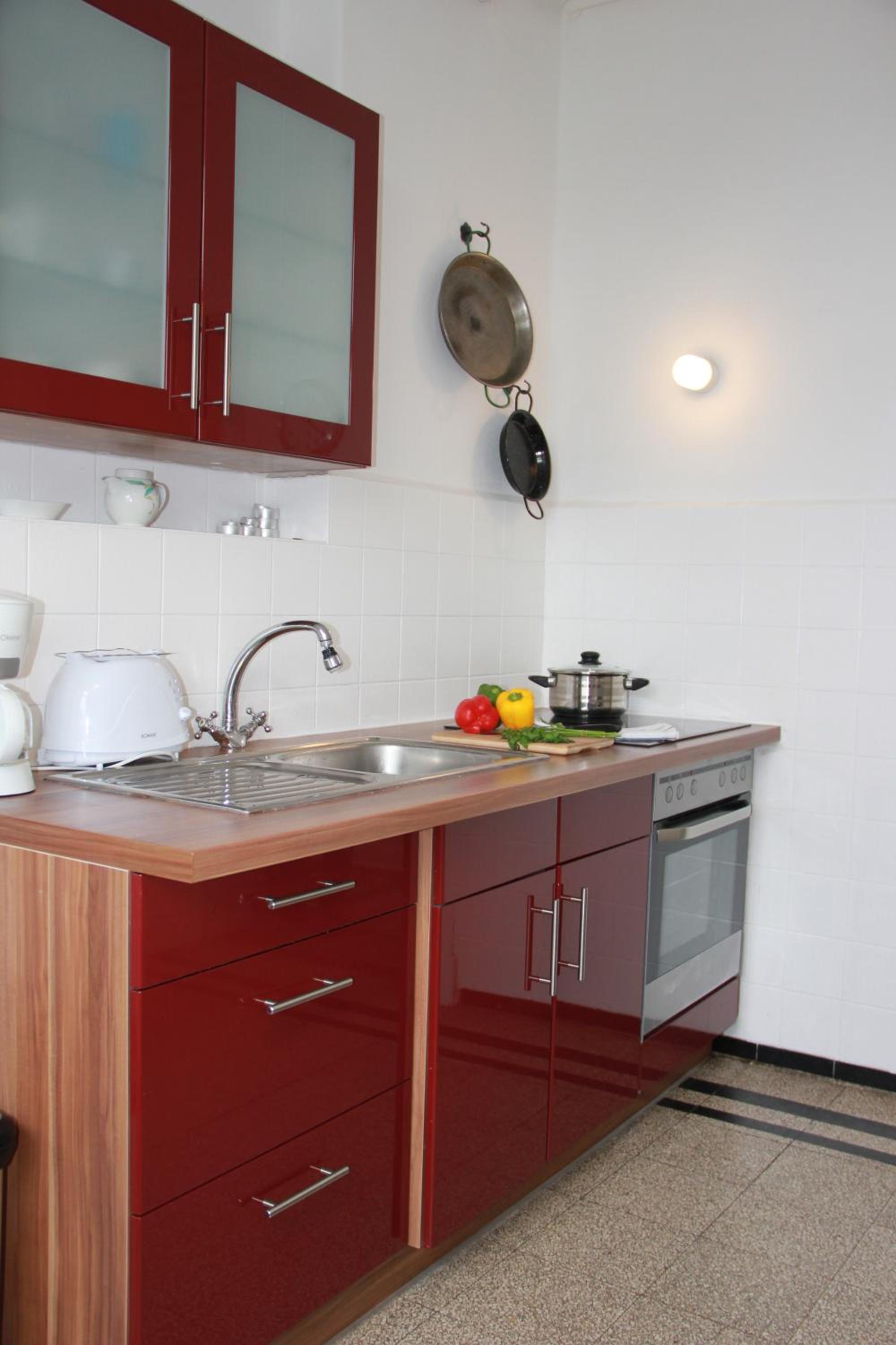 Apartment with Balcony - Photo 12
