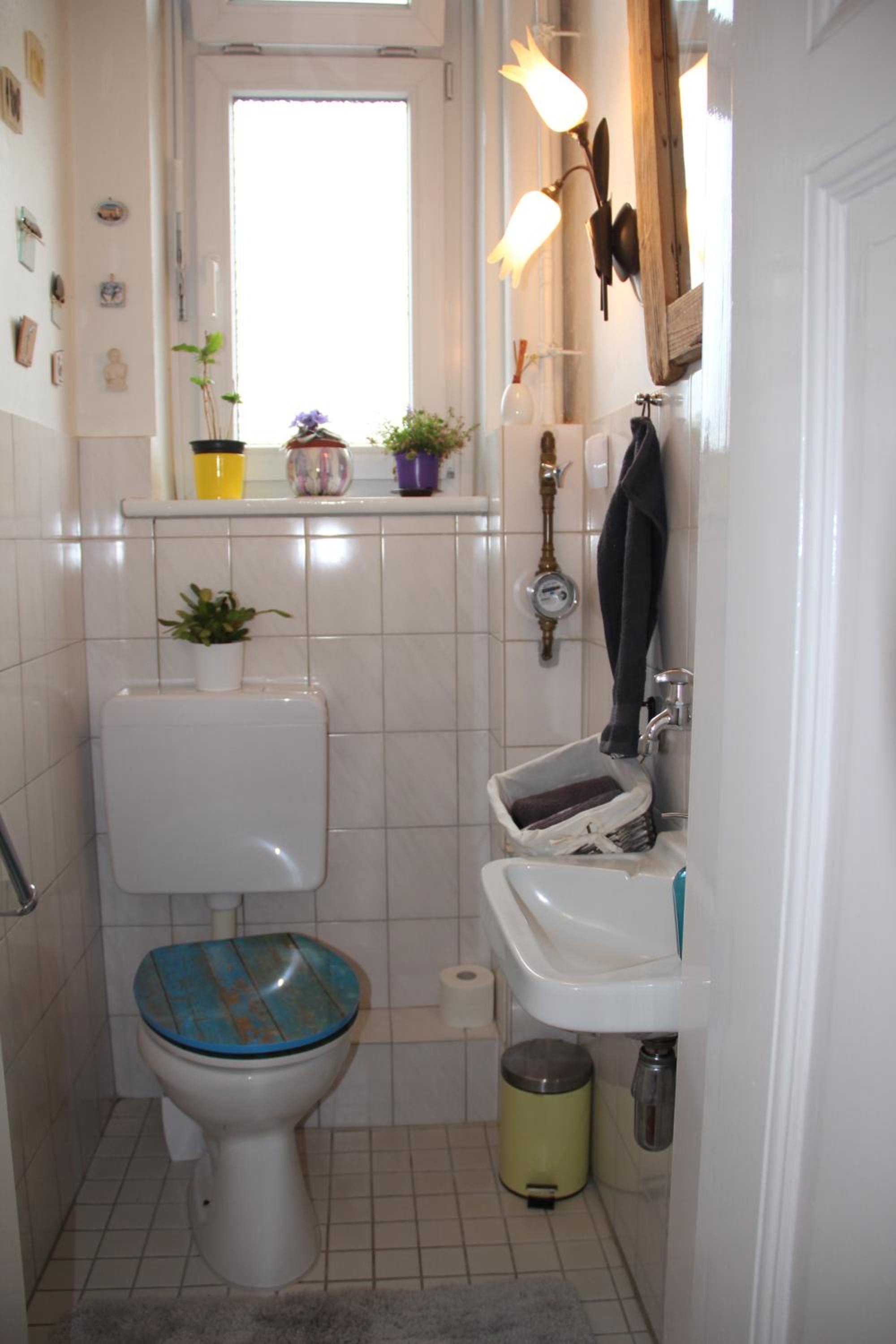 Apartment with Balcony - Photo 9