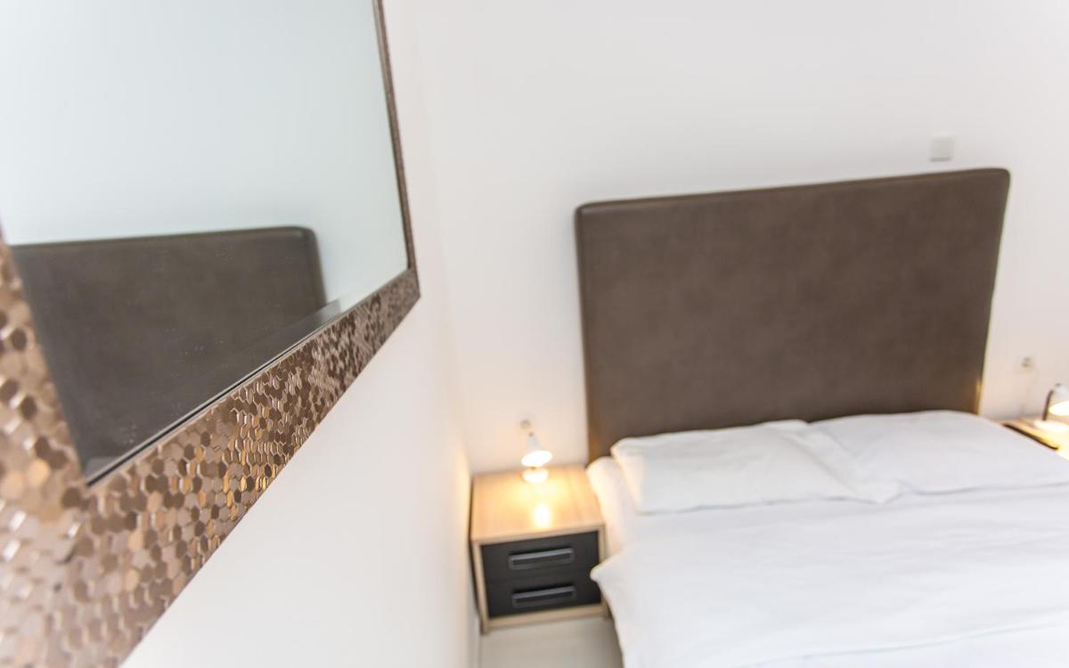 Studio Apartment photo 1