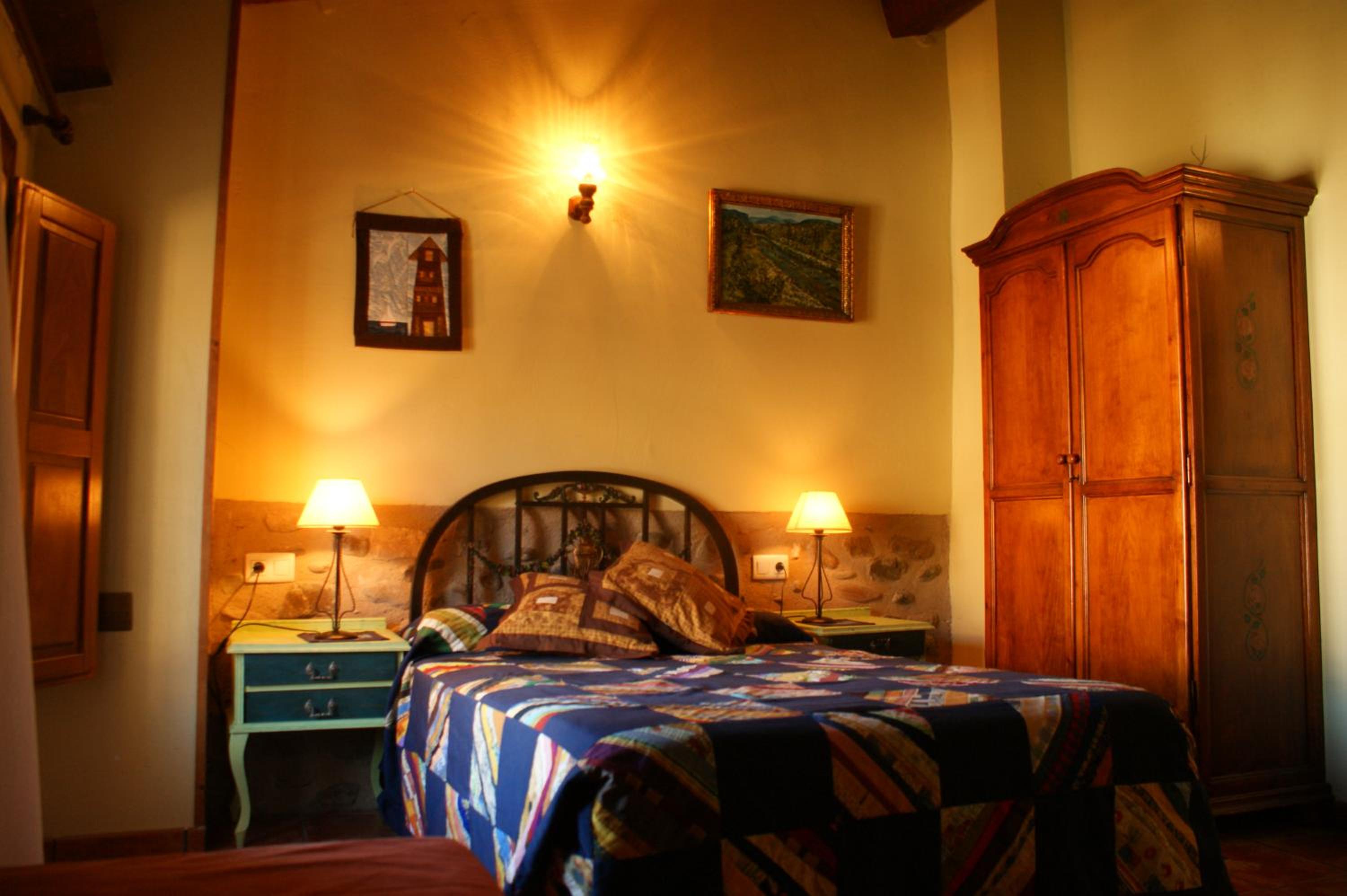 Habitación triple con ducha