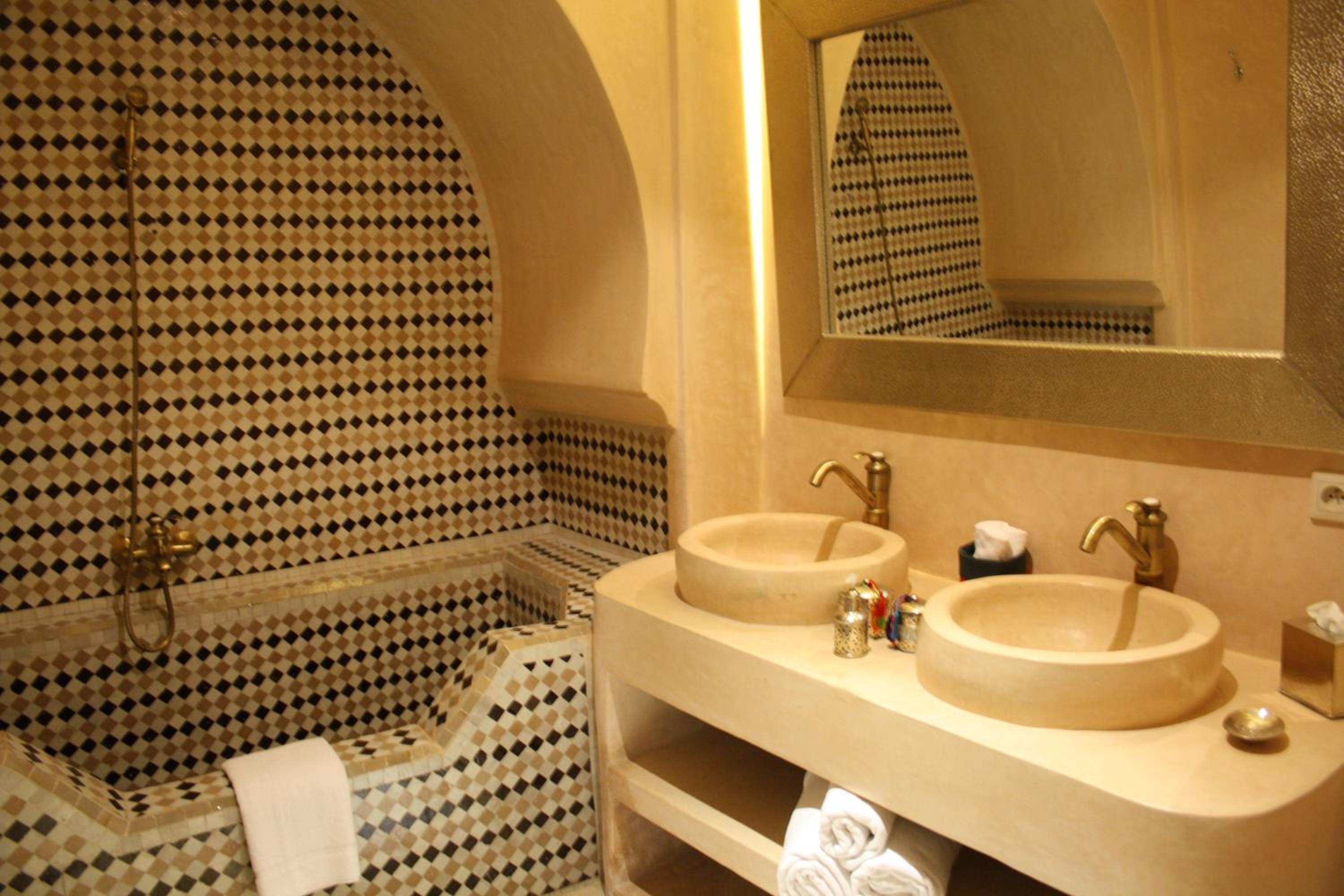 Superior Double Room - Photo 9