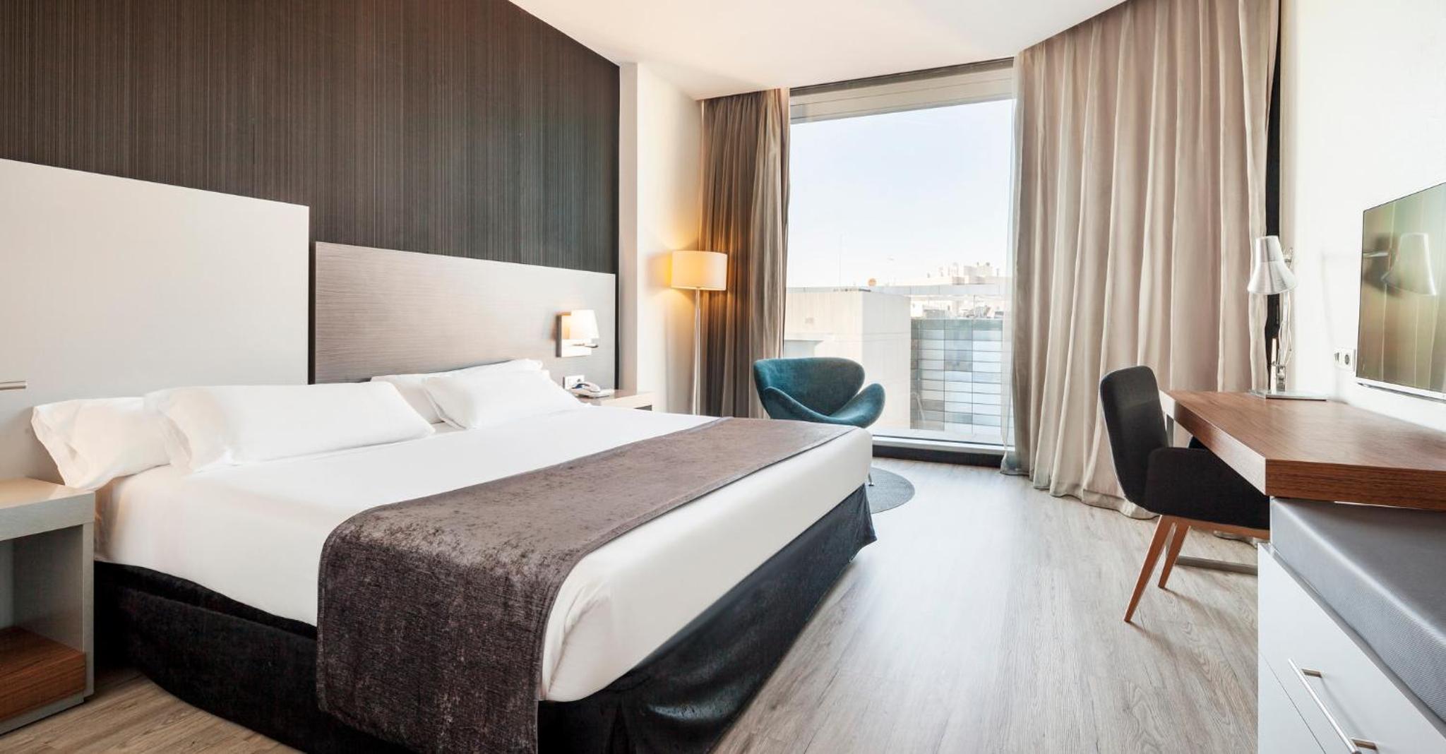 Double or Twin Room - Photo 2