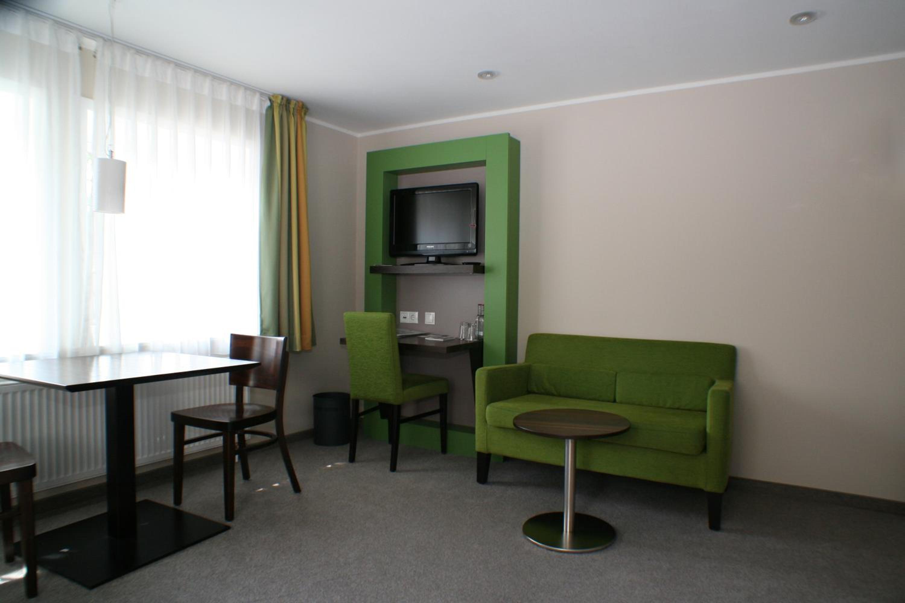 Apartment photo 2