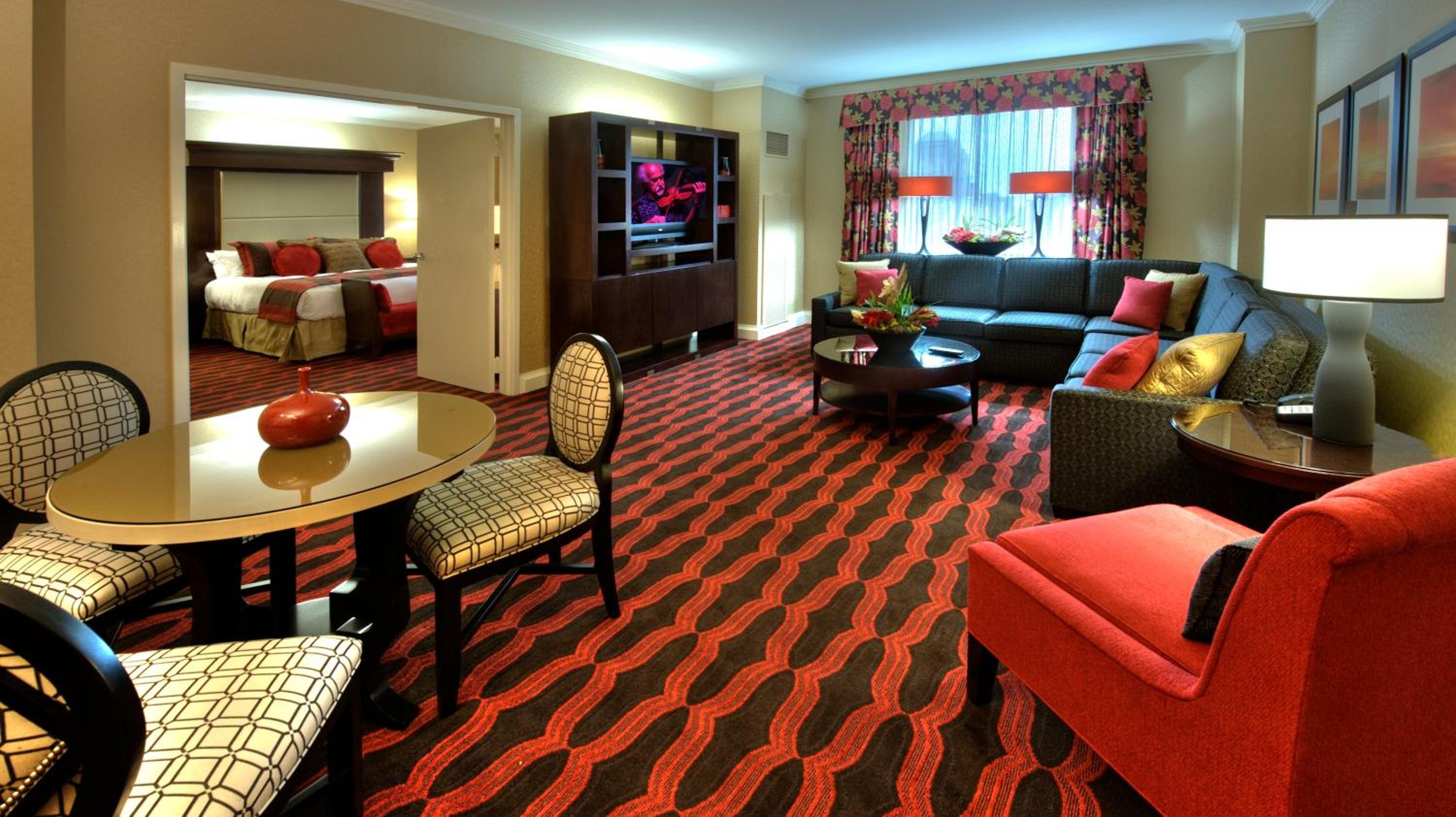 Monarch Suite photo 3