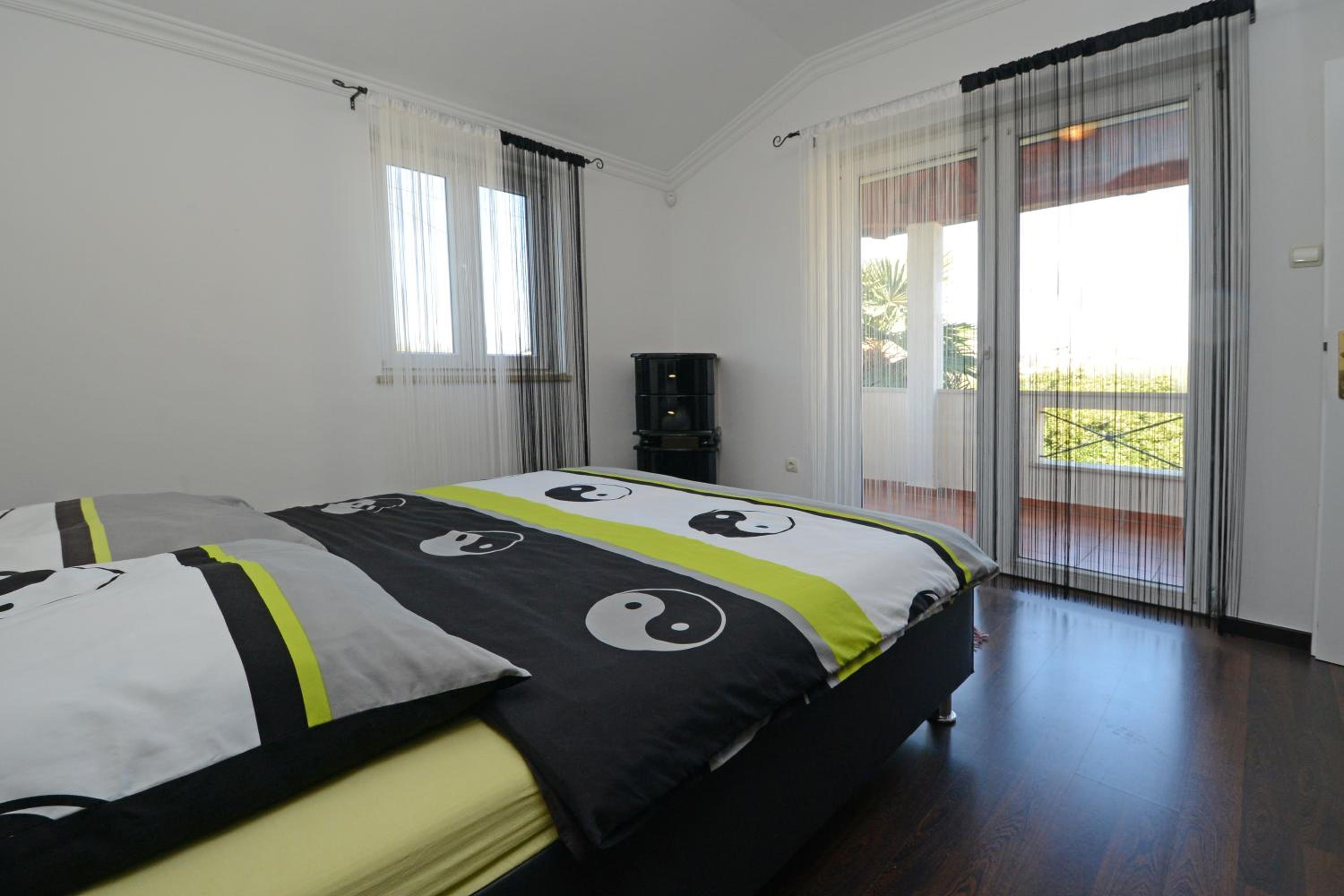 Villa with Private Pool - Photo 71