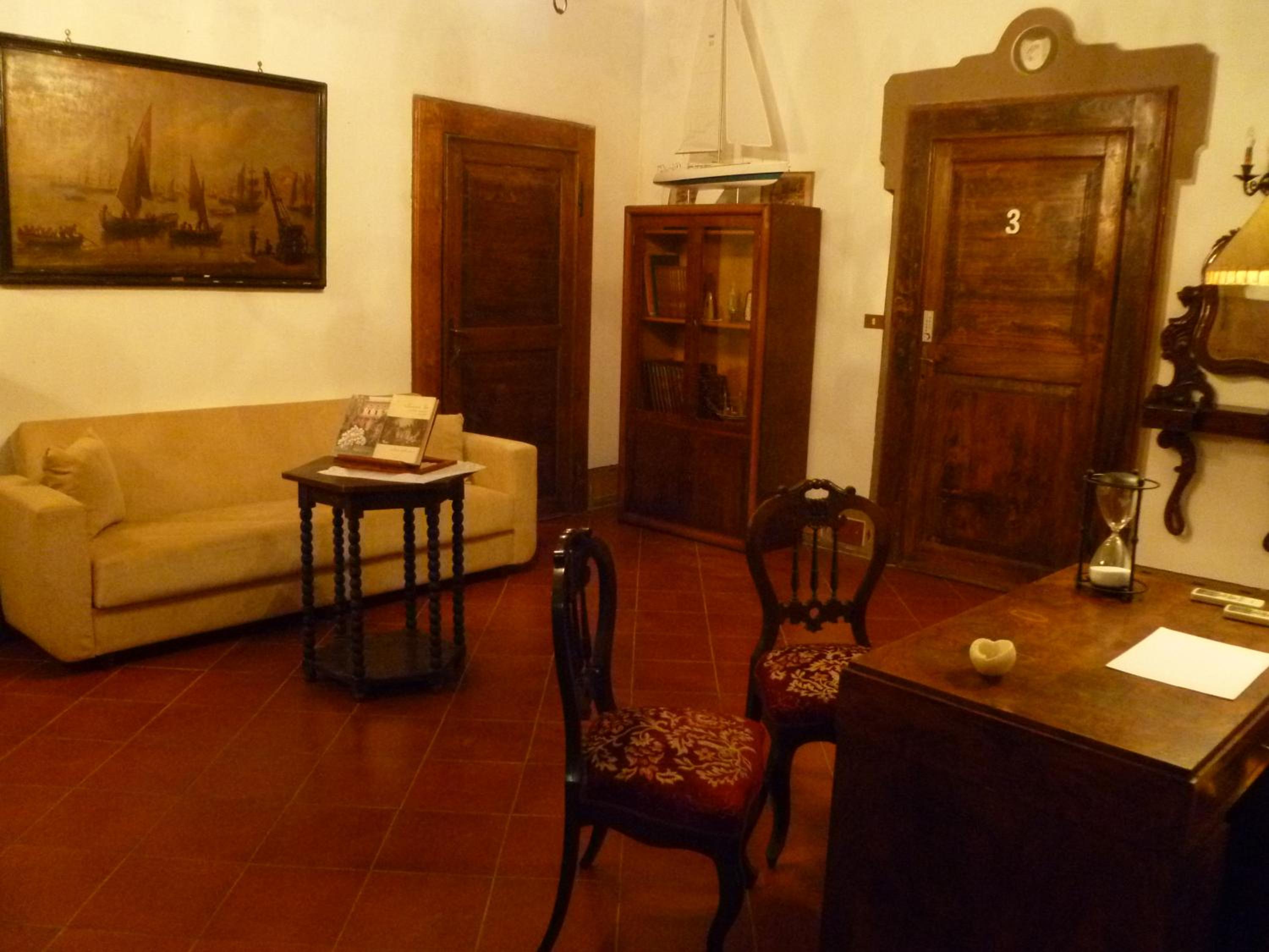 Single Room with Private Bathroom