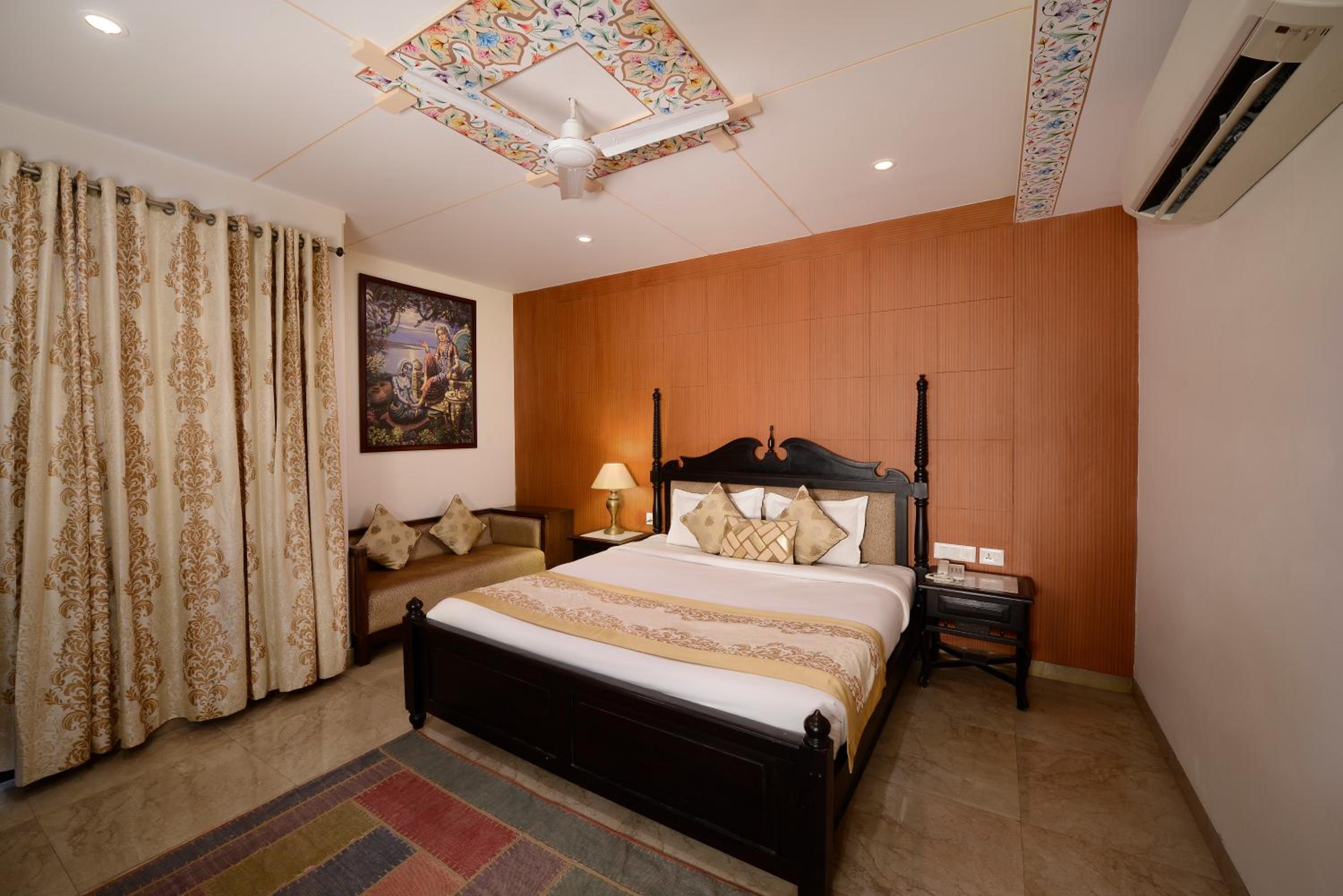 Family Room with Private Bathroom