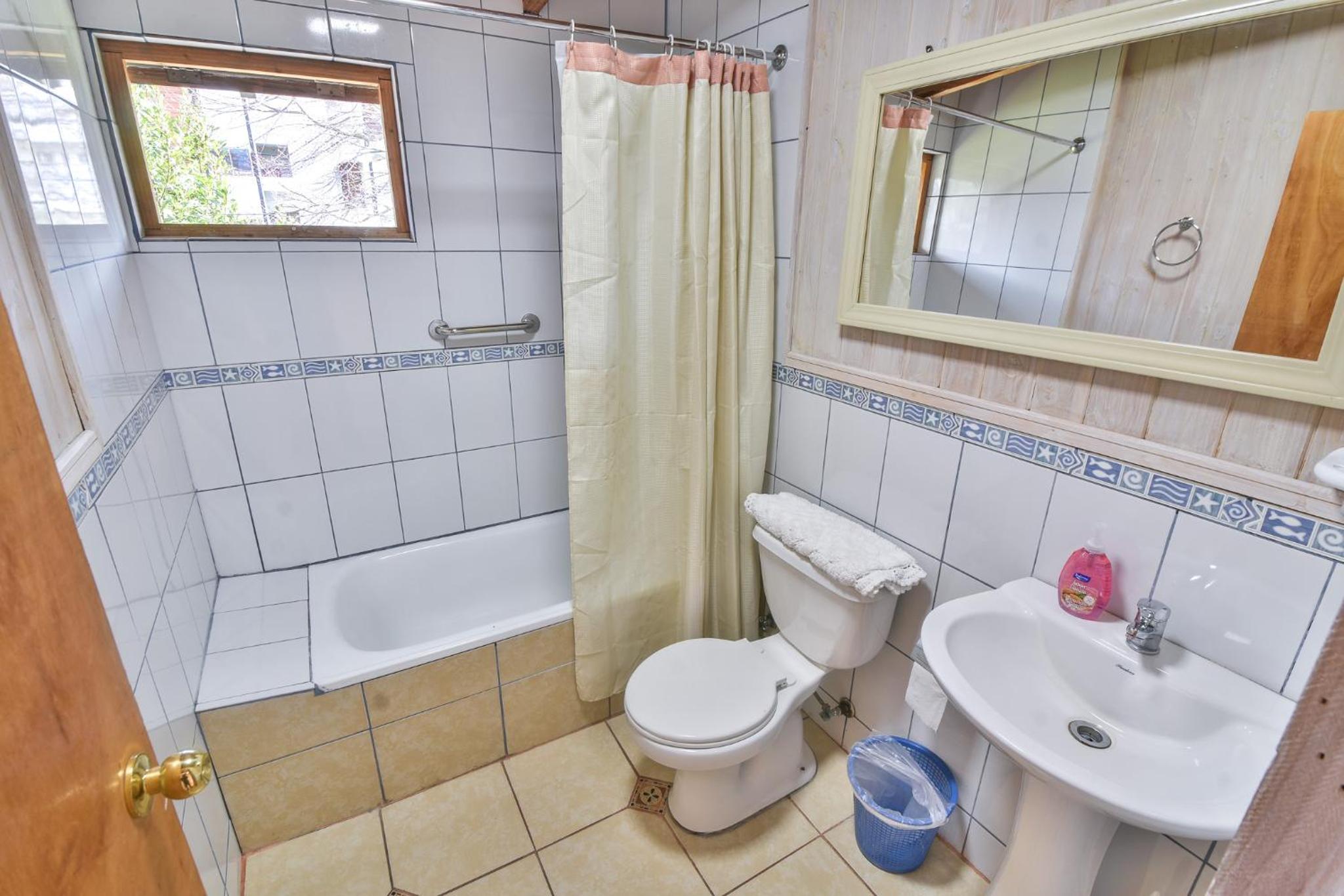Double Room with Private Bathroom photo 2