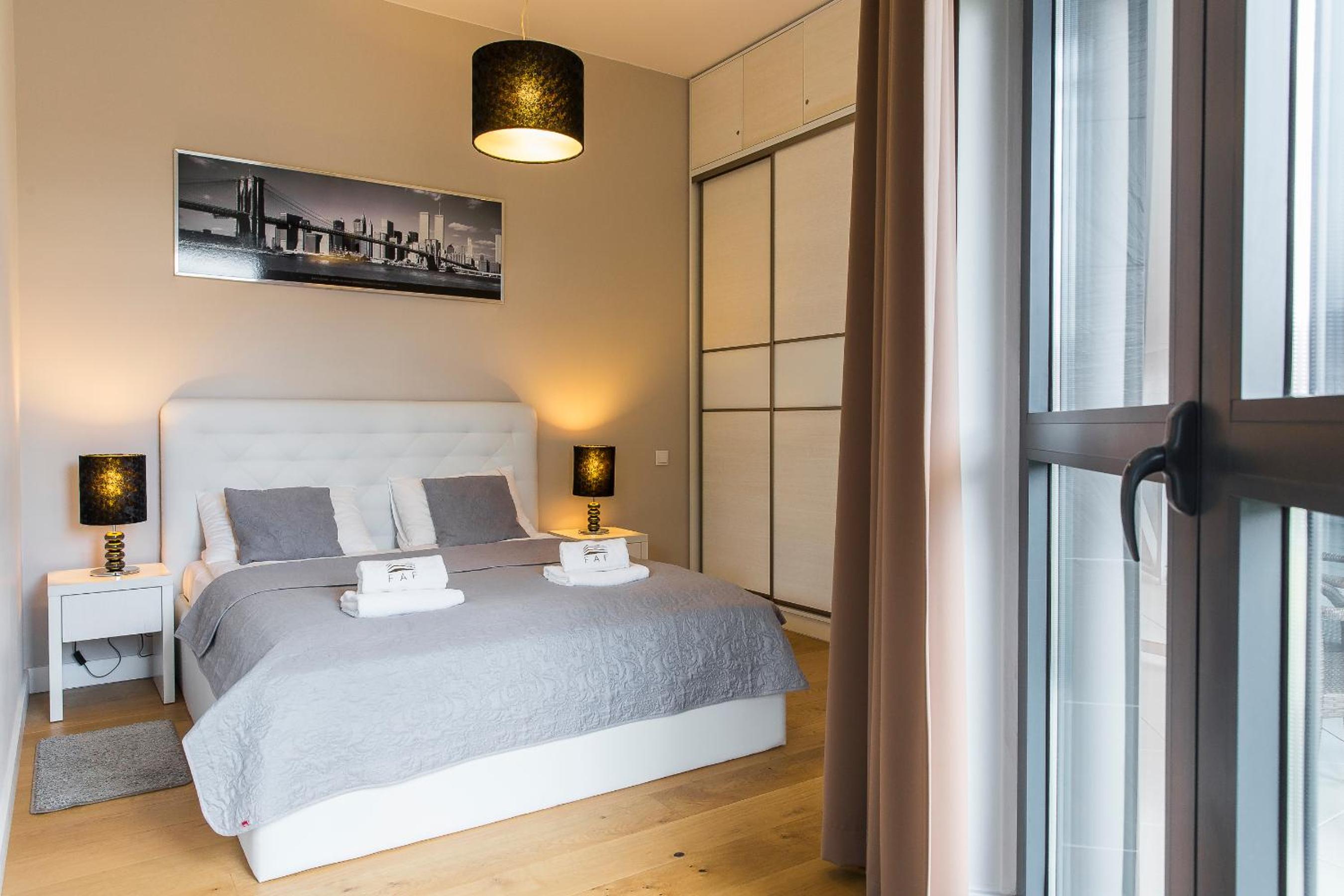 One-Bedroom Apartment Deluxe I