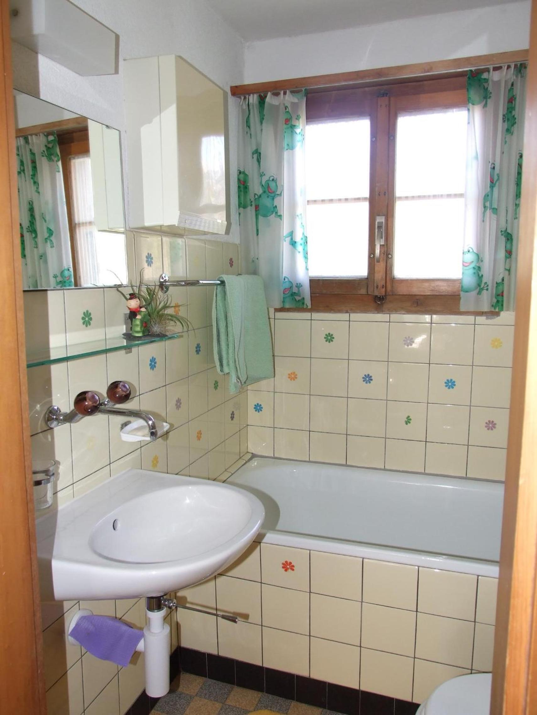 Two-Bedroom Apartment with Balcony photo 2