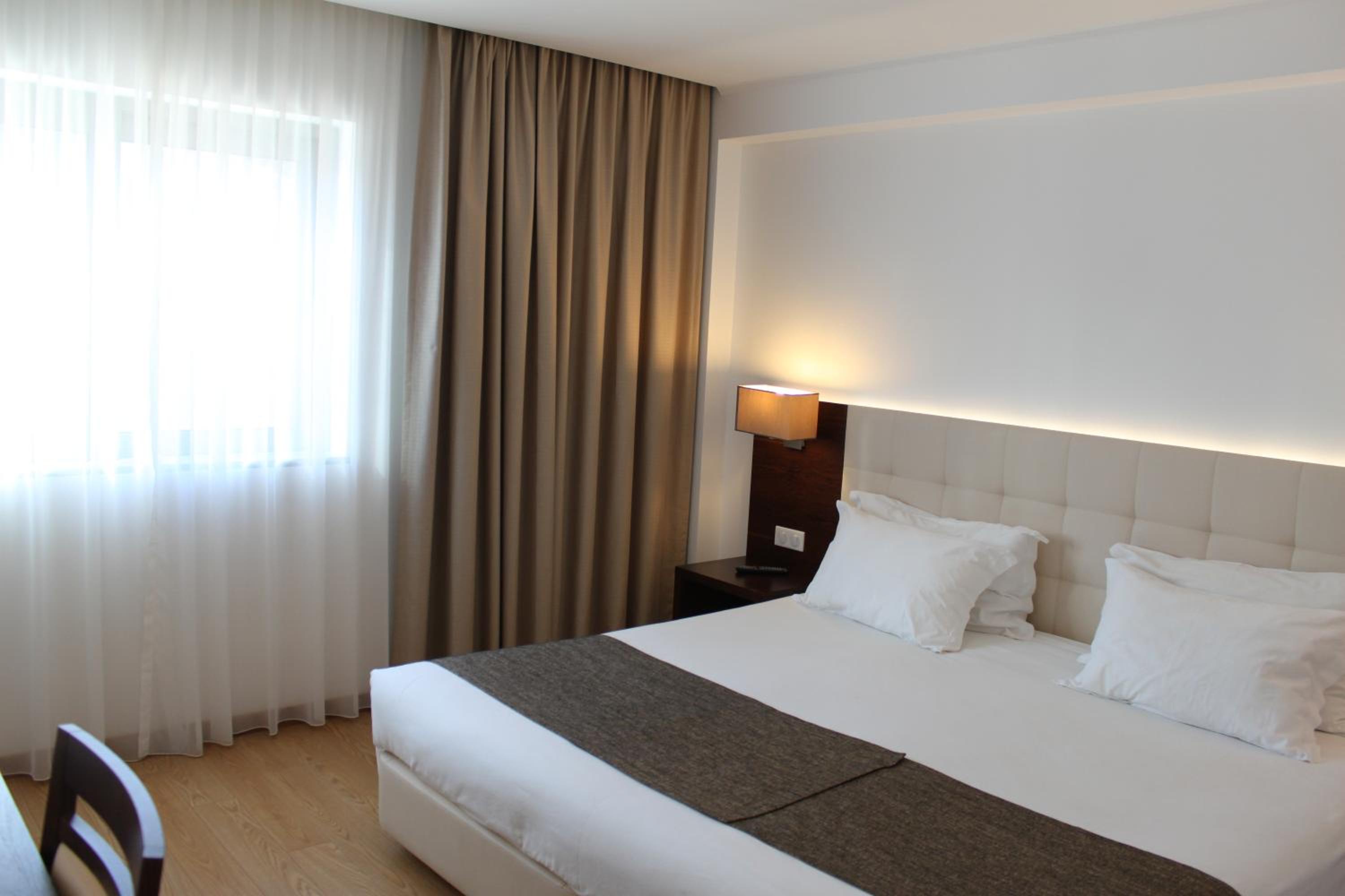 Superior Double or Twin Room - Photo 1