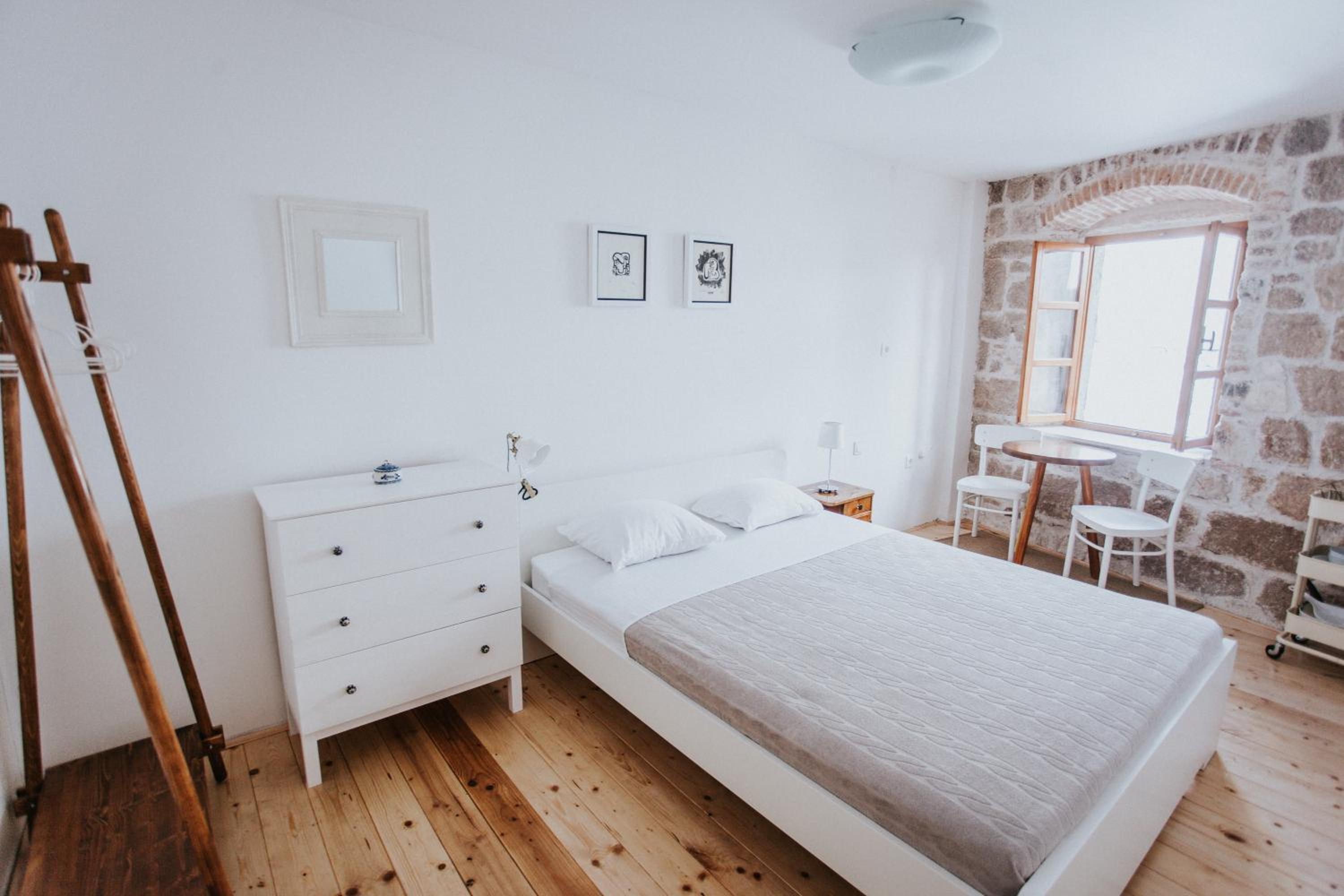 Double Room with Private External Bathroom photo 2