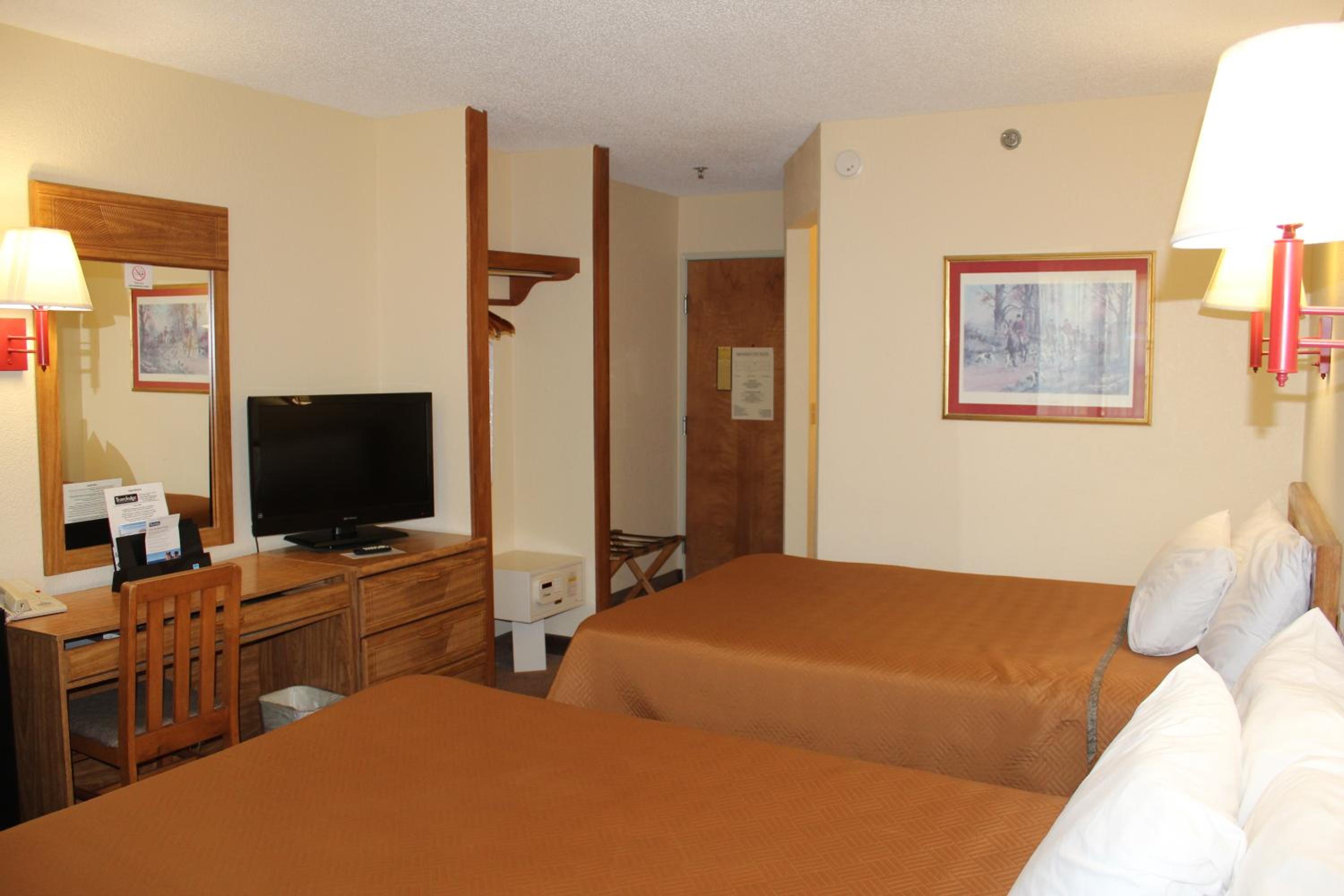 Double Room with Two Double Beds - Non-Smoking - Photo 6