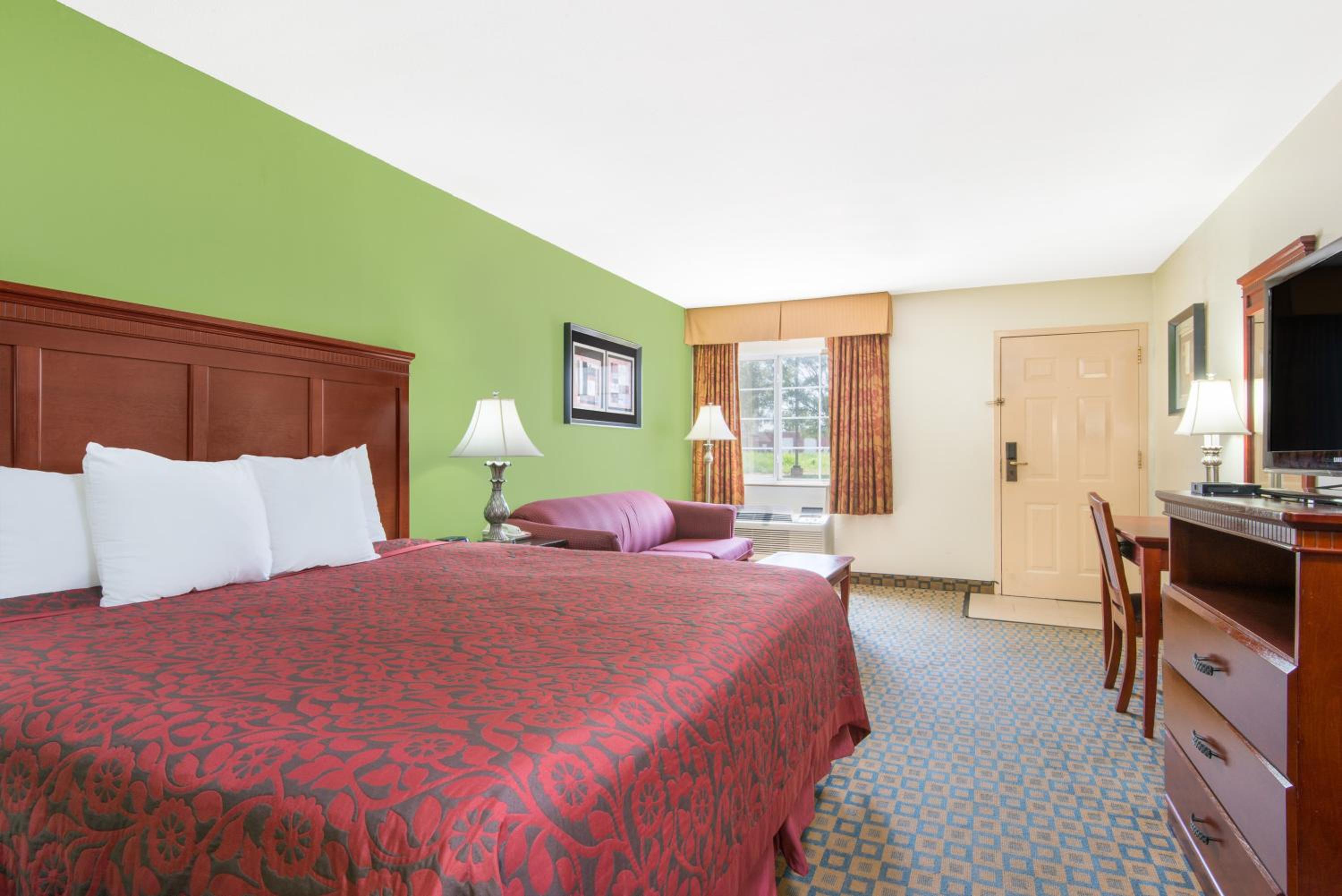 Days Inn & Suites by Wyndham Wichita, 사진 2