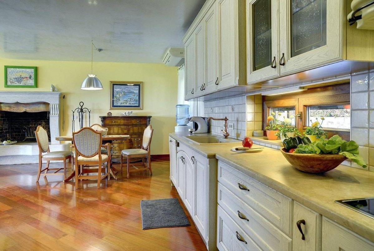 Four-Bedroom Vacation Home photo 3