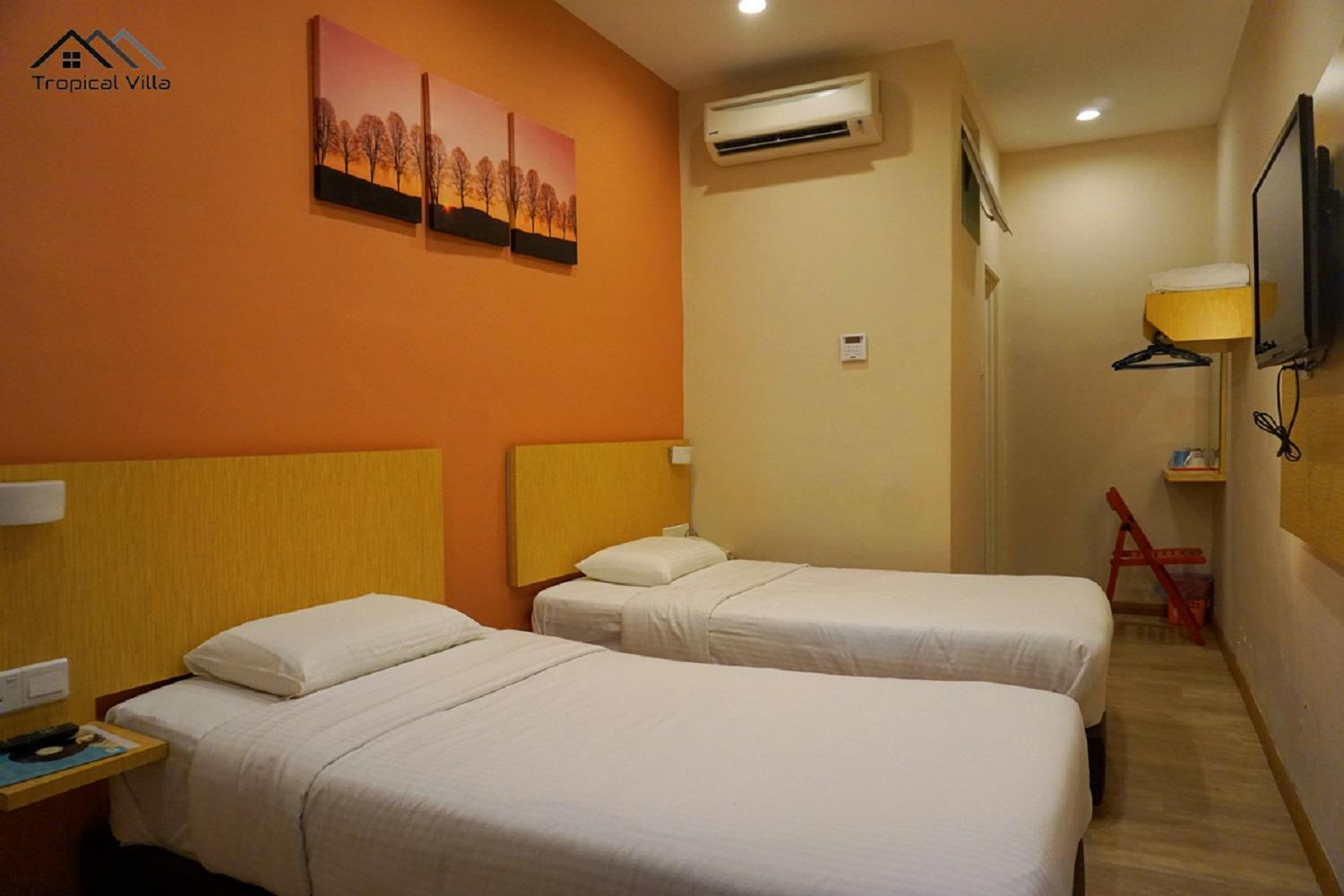 Standard Twin Room - Photo 2