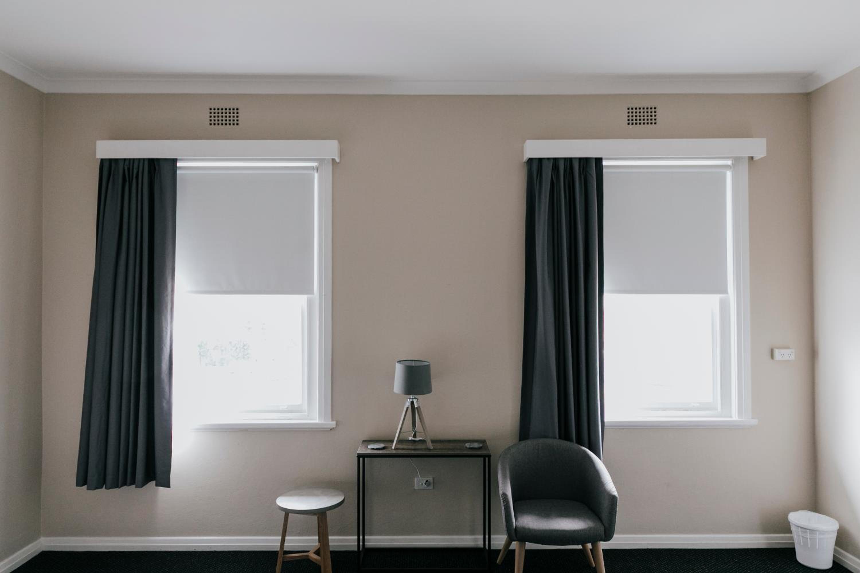 Deluxe King Suite photo 2